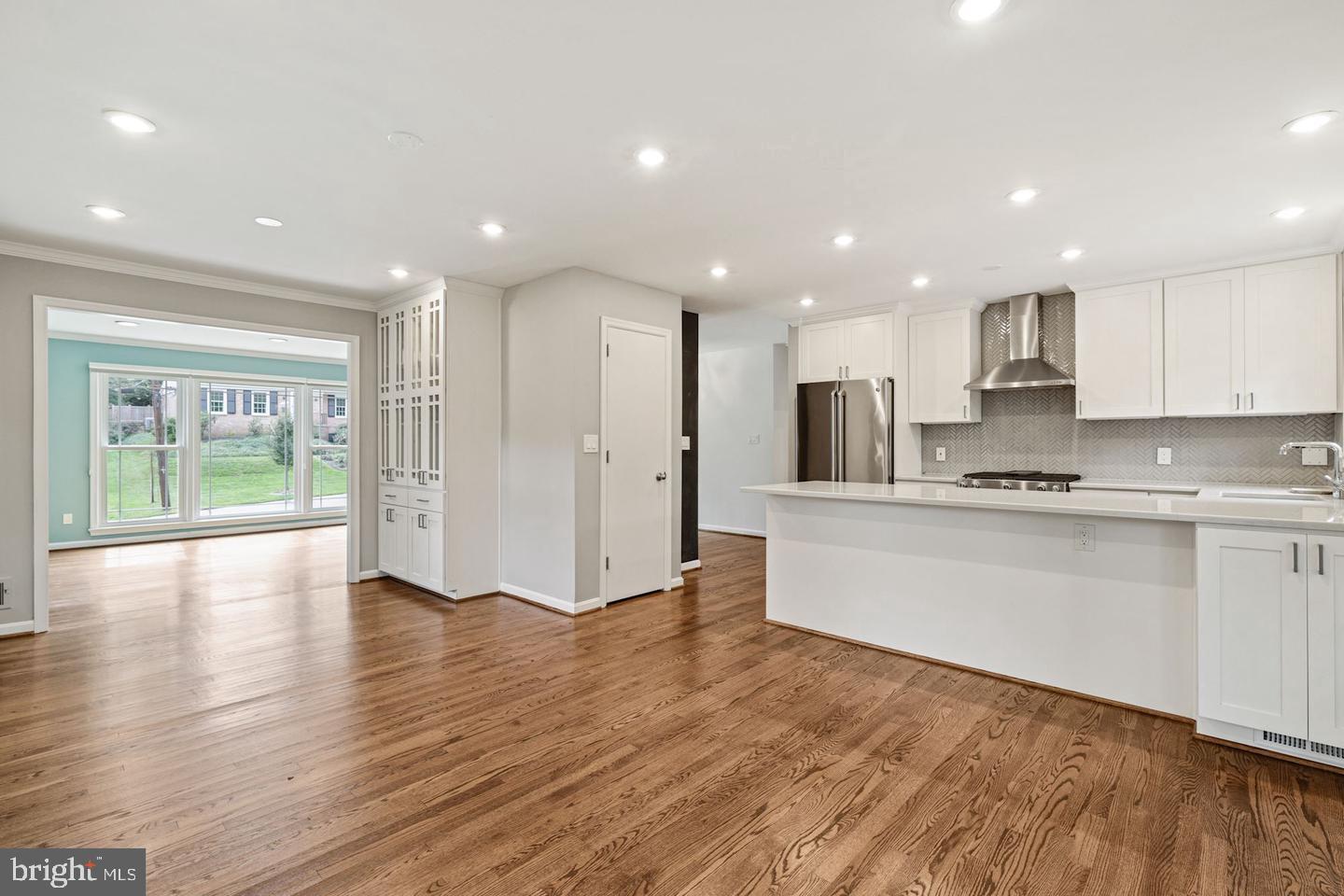 REGENT PARK - Residential Lease