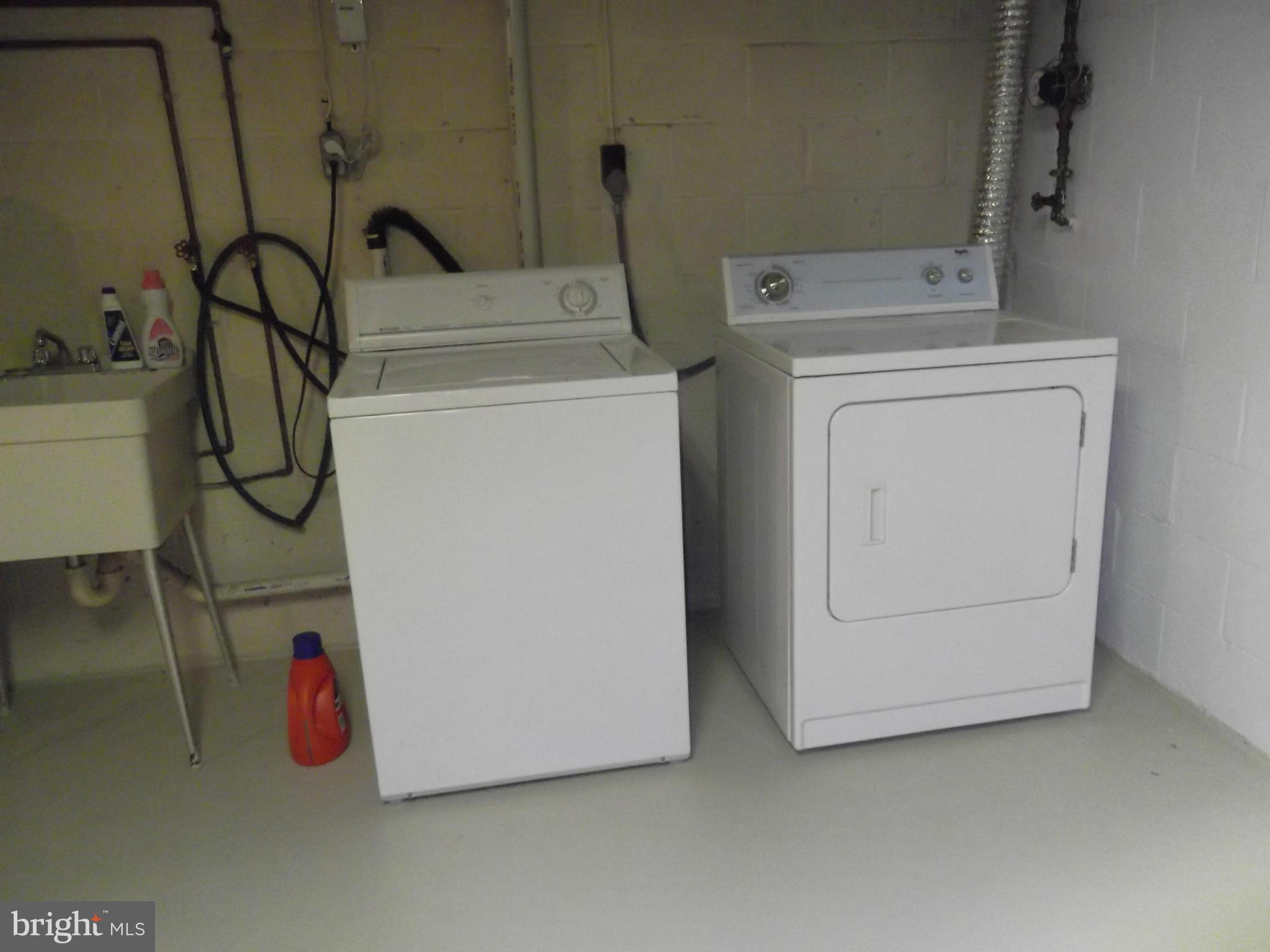 HARLAN SQUARE CONDOMINIUMS - Residential