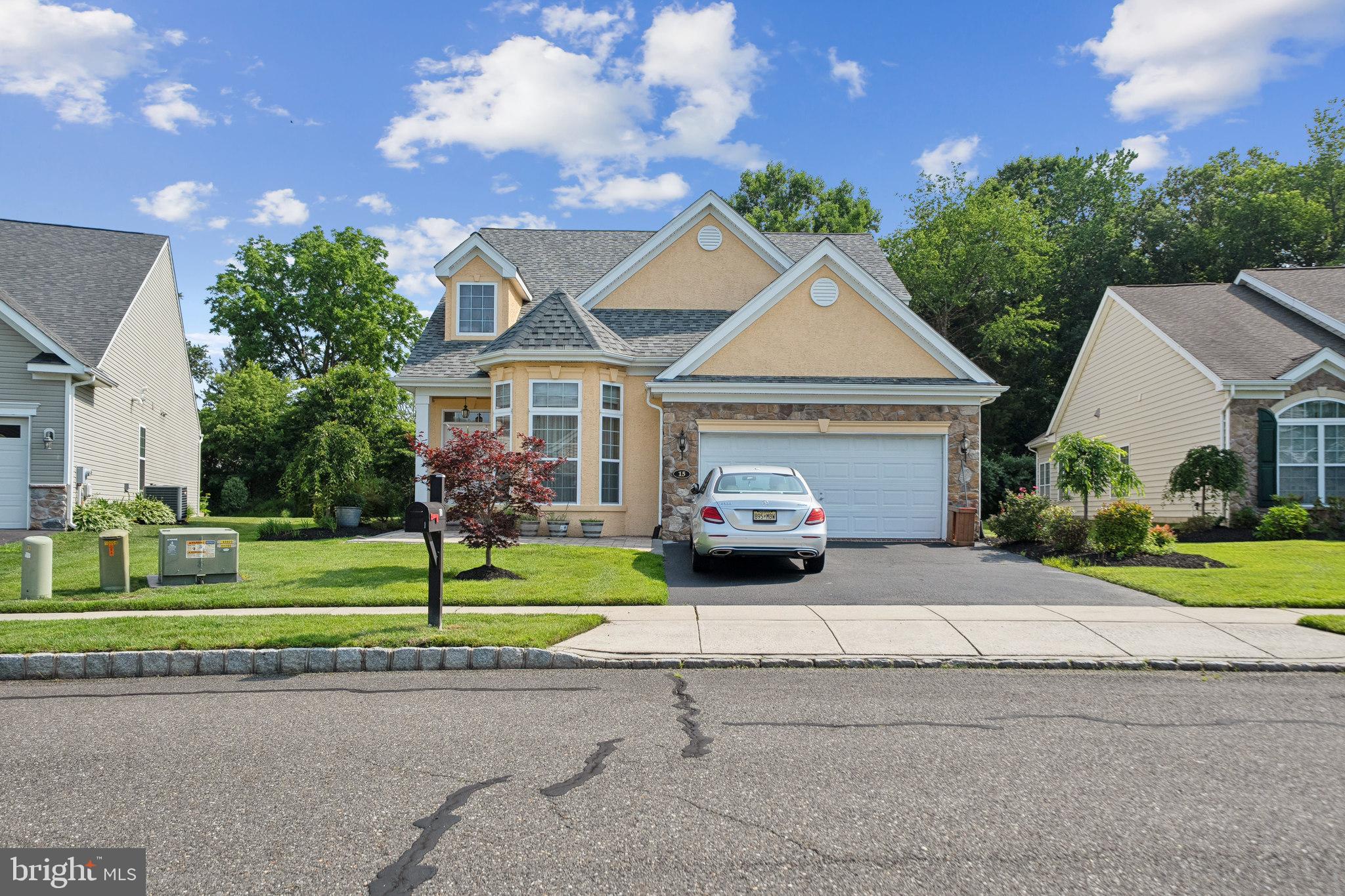 15 KRESSON COURT