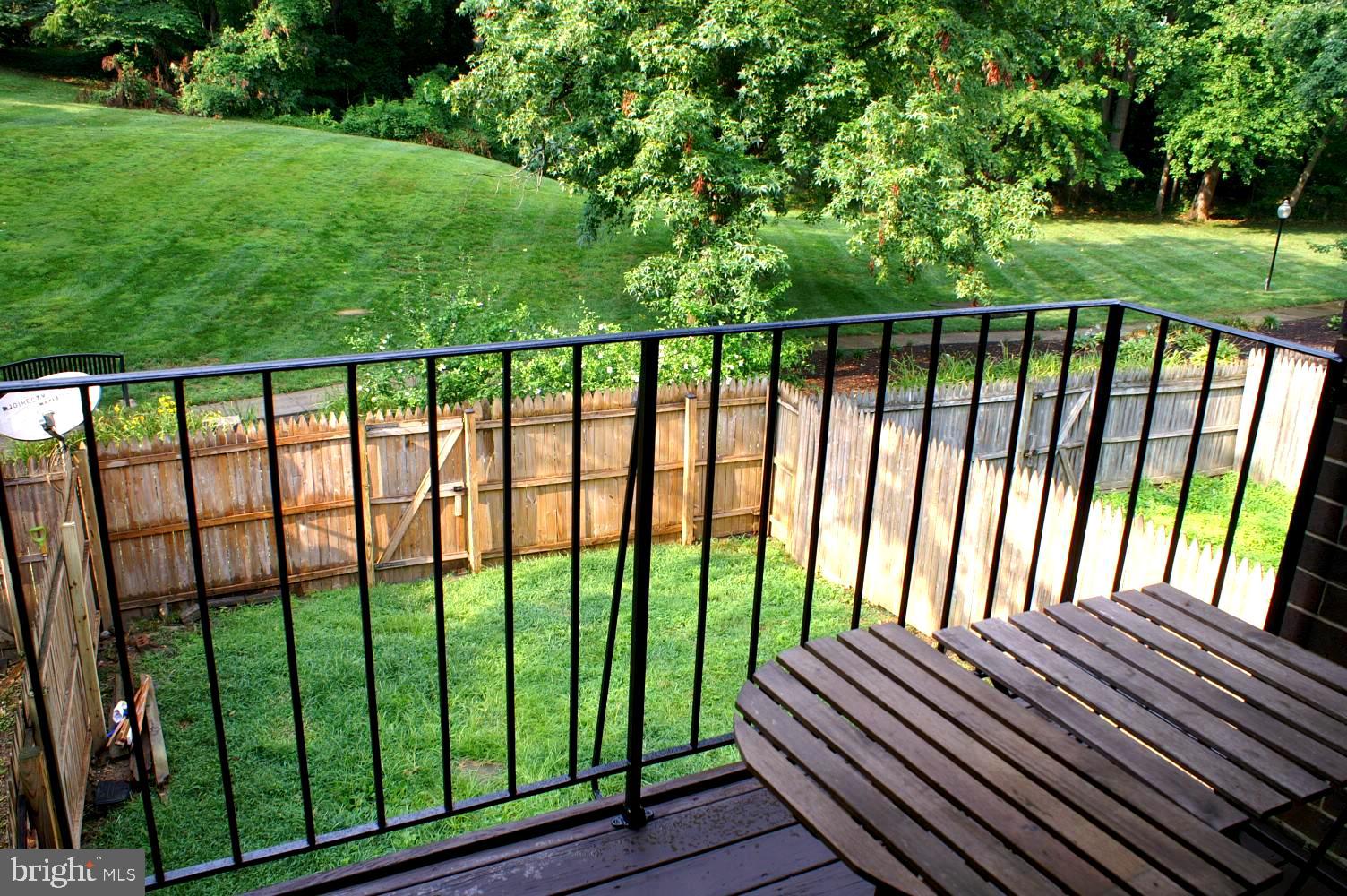 AMERICANA FAIRFAX - Residential