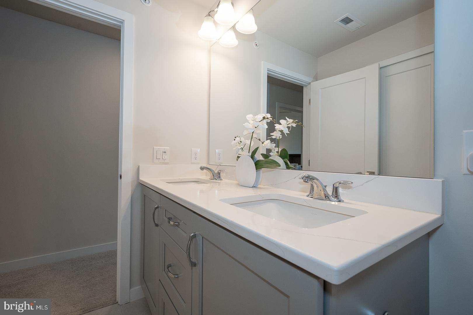 FRANKLIN STATION - Residential