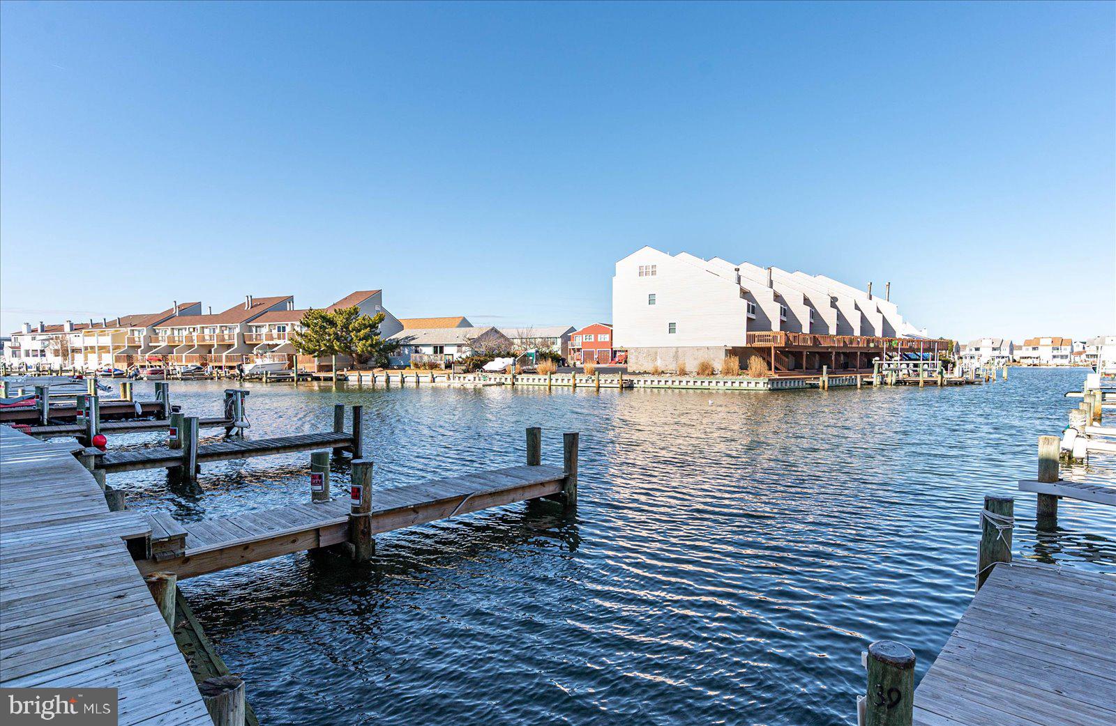 BAYSHORE ESTATES - Residential