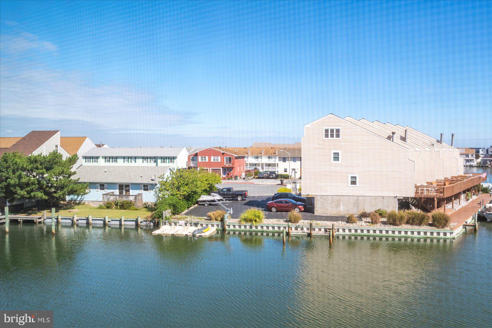 BAYSHORE ESTATES - Residential