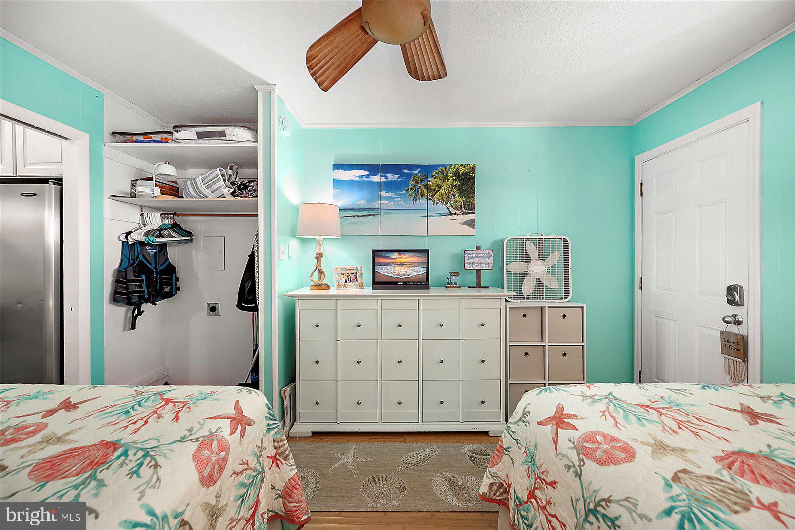 BAYSHORE ESTATES - Residential