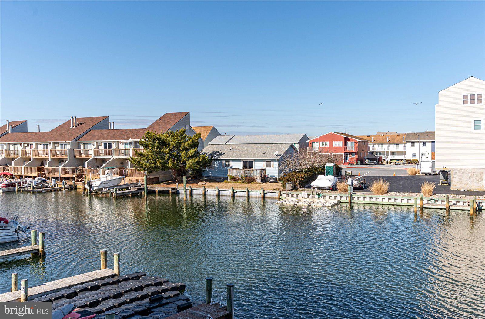 BAYSHORE ESTATES - Residential