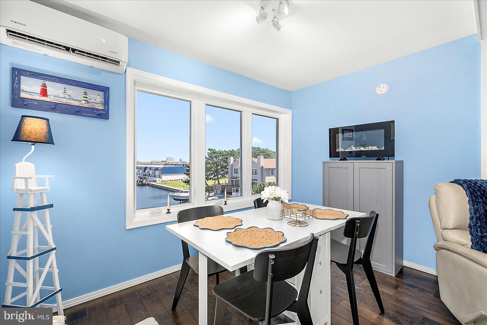 BAYSHORE ESTATES - Residential