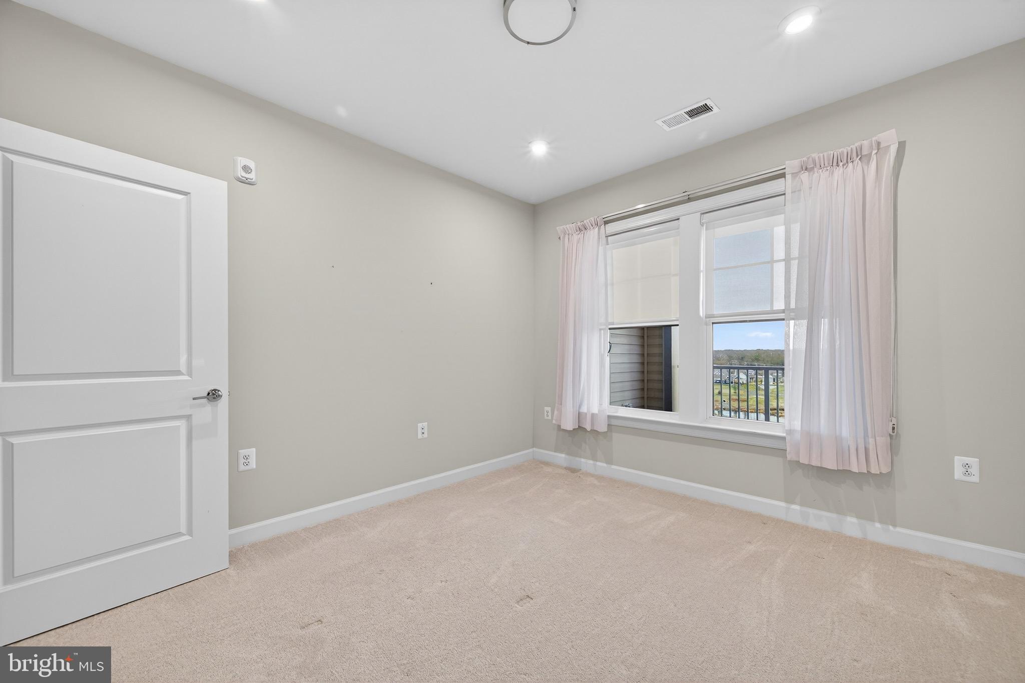 MONTEBELLO - Residential