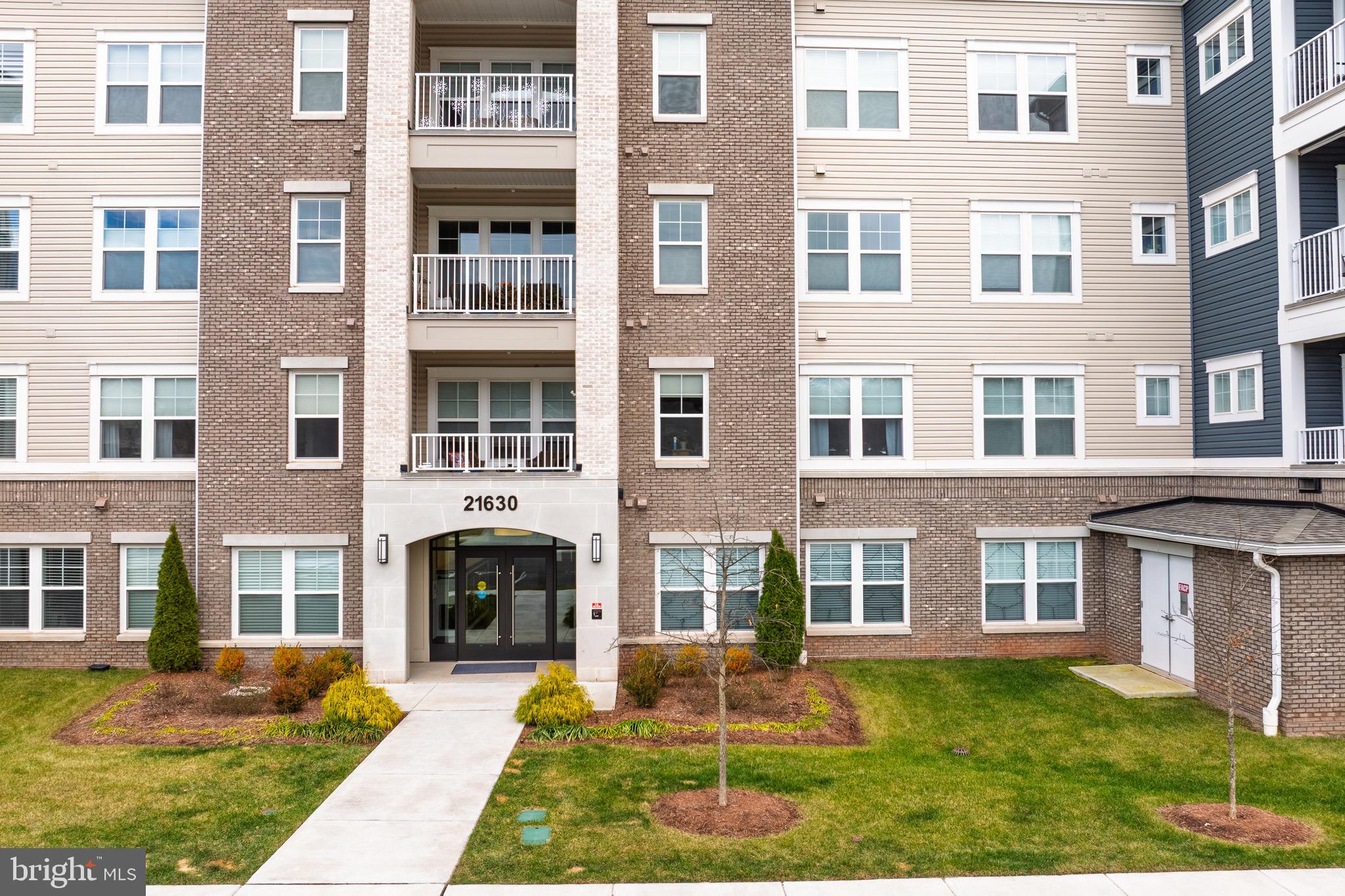 MONTEBELLO - Residential