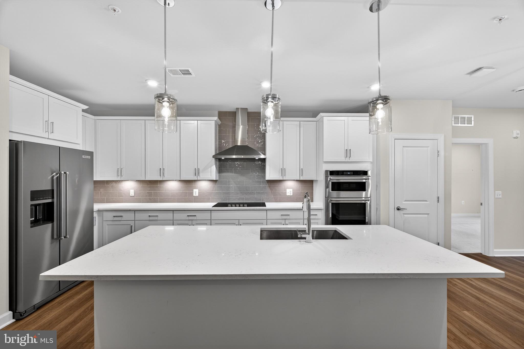 MONTEBELLO - Residential