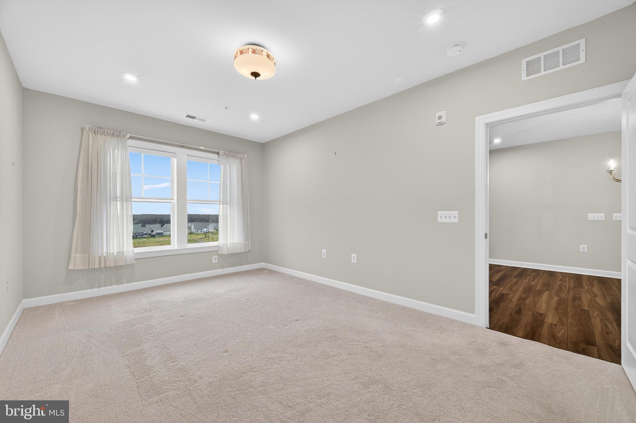 MONTEBELLO - Residential