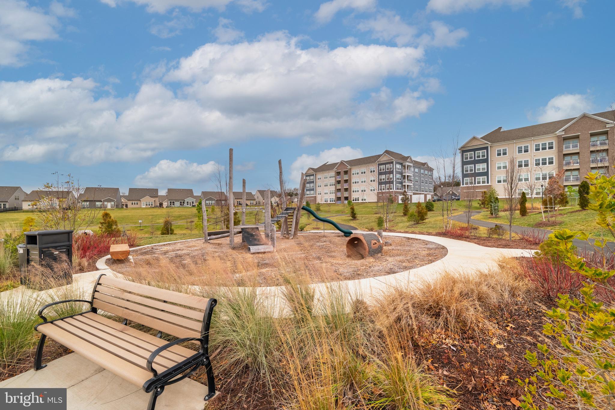 MONTEBELLO - Residential