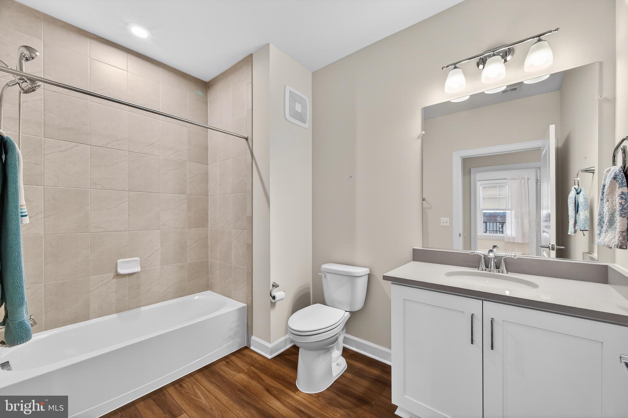 MONTEBELLO - Residential