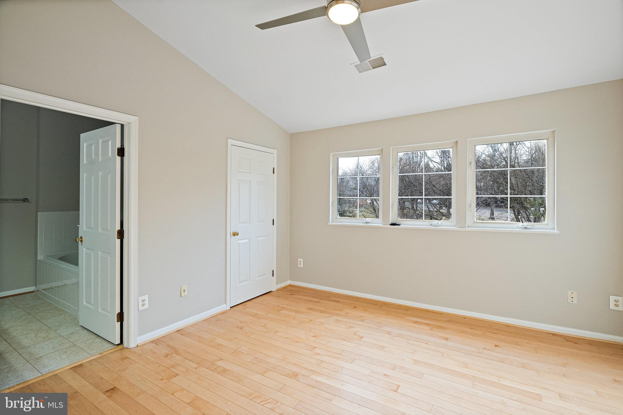 CENTRE RIDGE - Residential