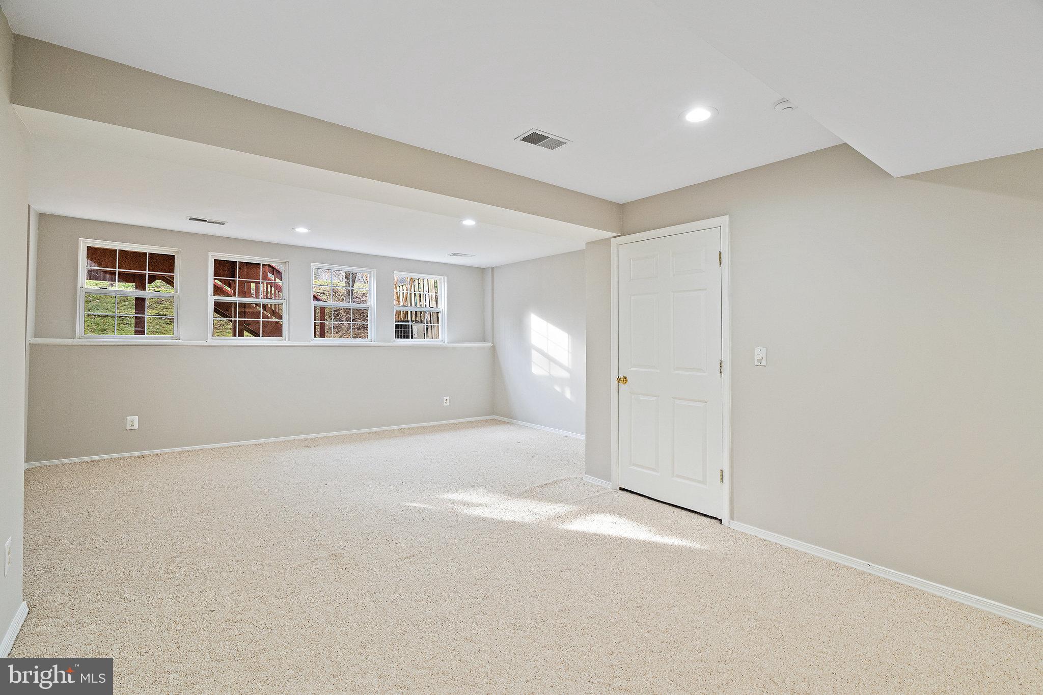 CENTRE RIDGE - Residential