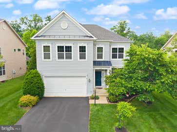 6874 NOYES AVENUE HAYMARKET VA 20169