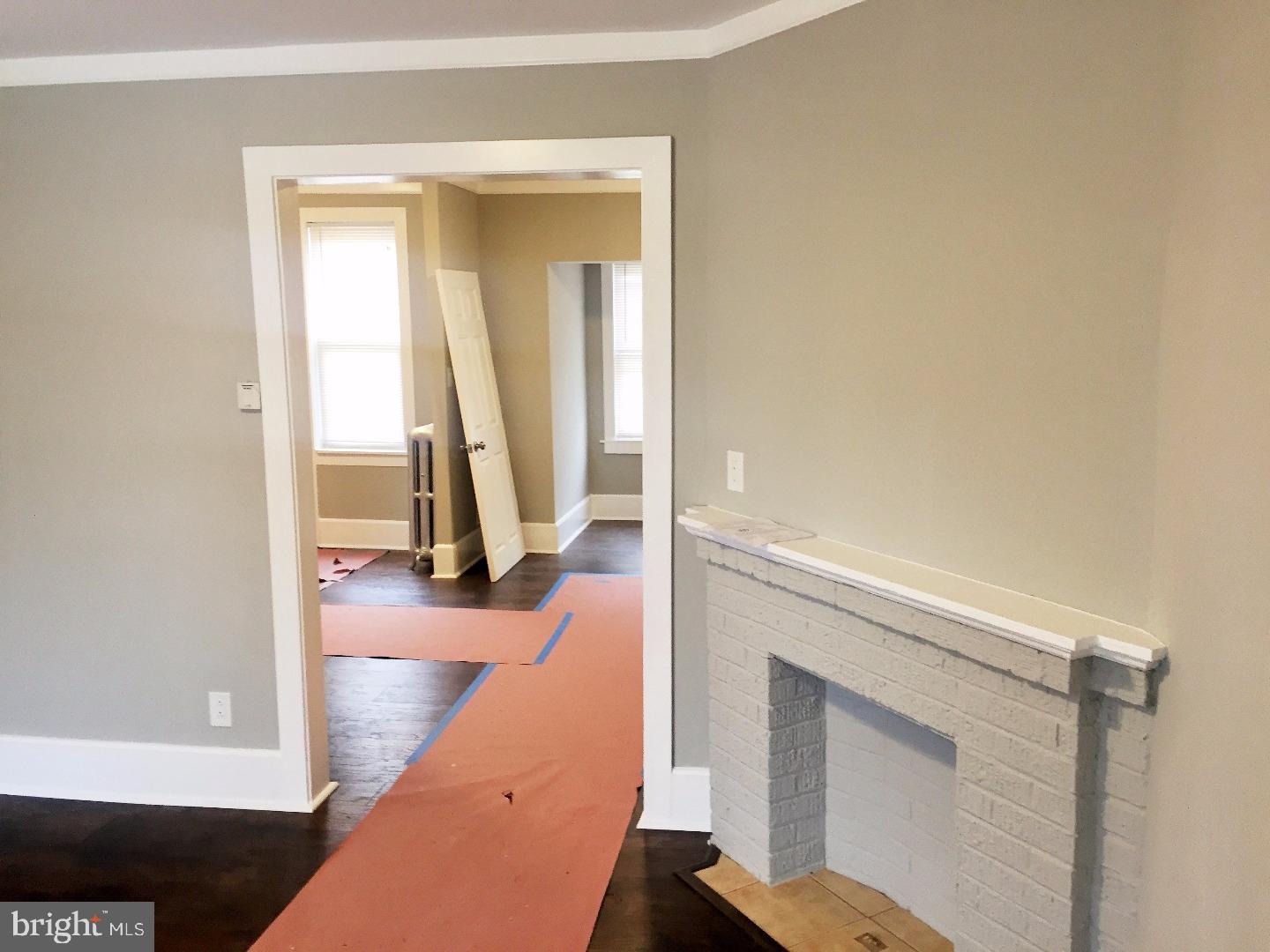 WEST OAK LANE - Residential