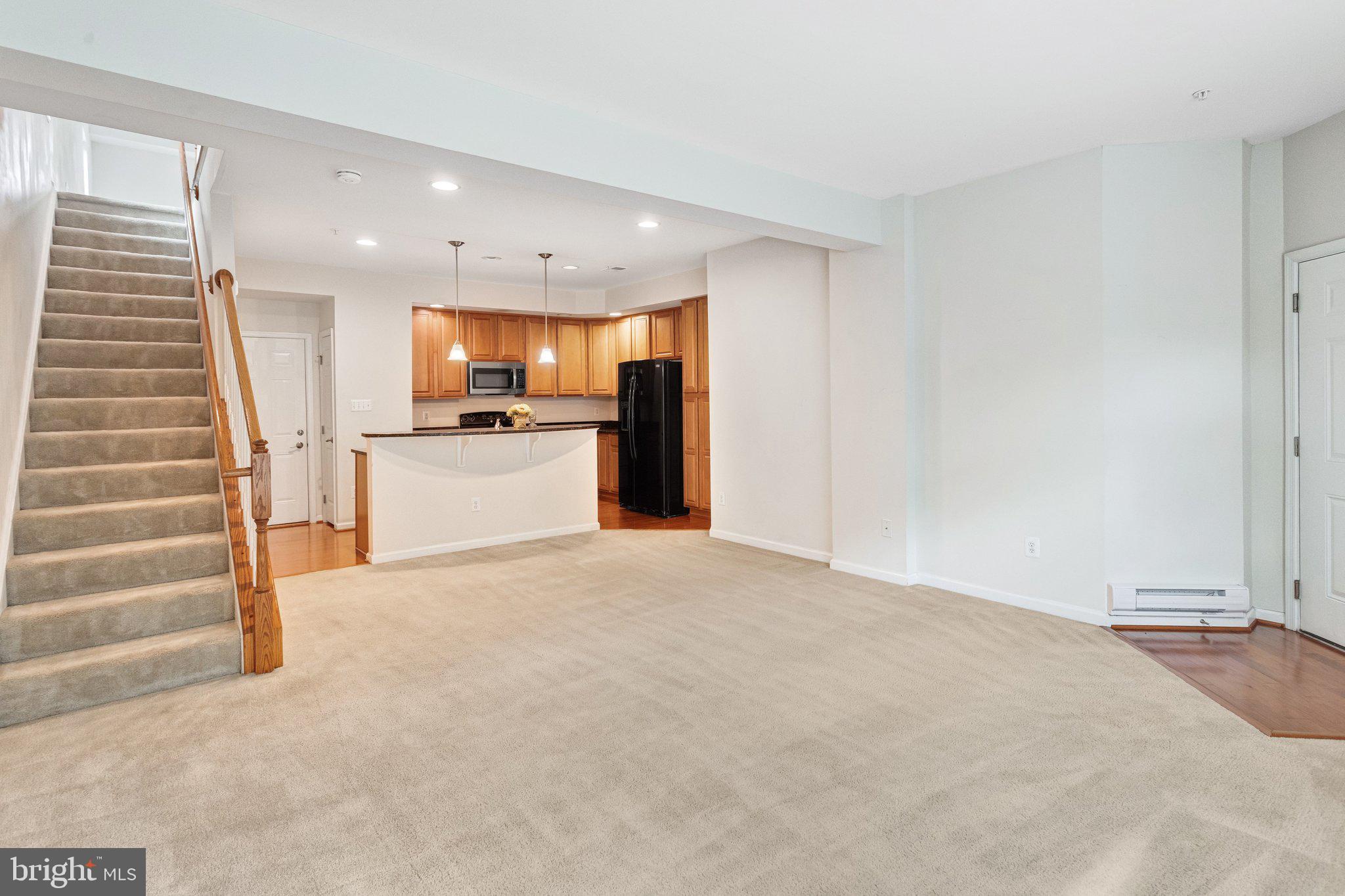 15072 LEICESTERSHIRE STREET 102