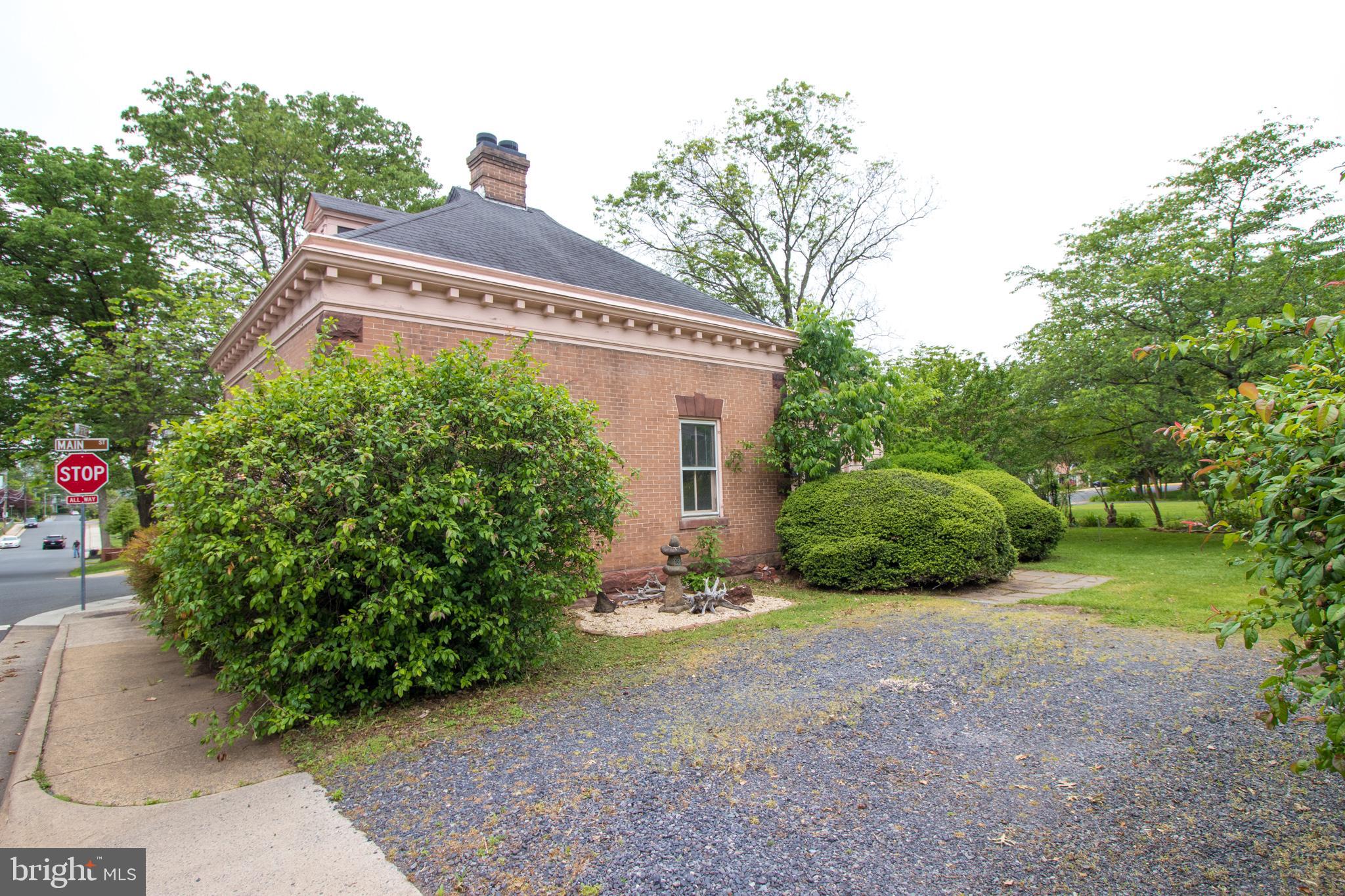 OLD TOWN MANASSAS - Residential Lease