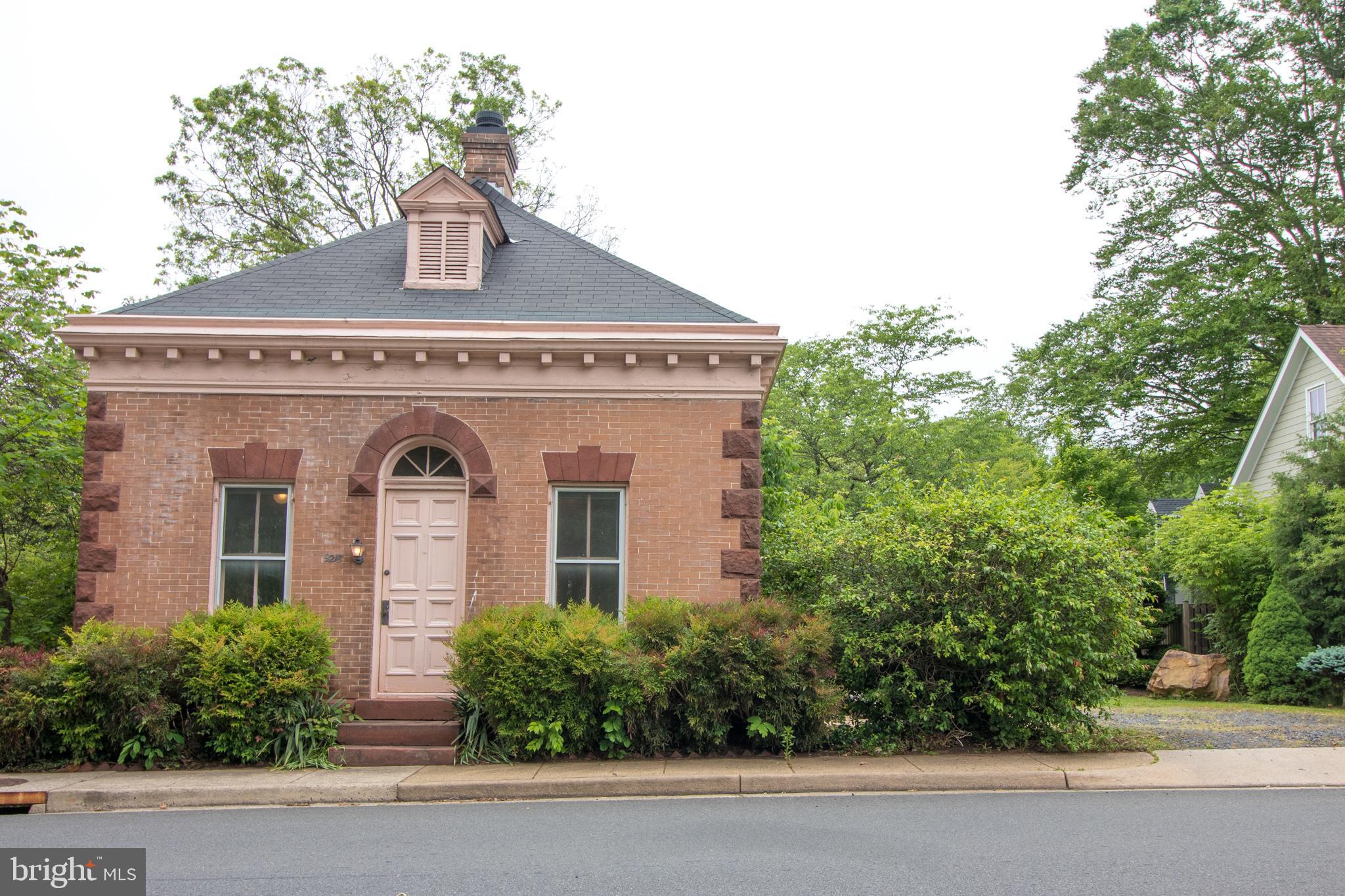 OLD TOWN MANASSAS - Residential Lease