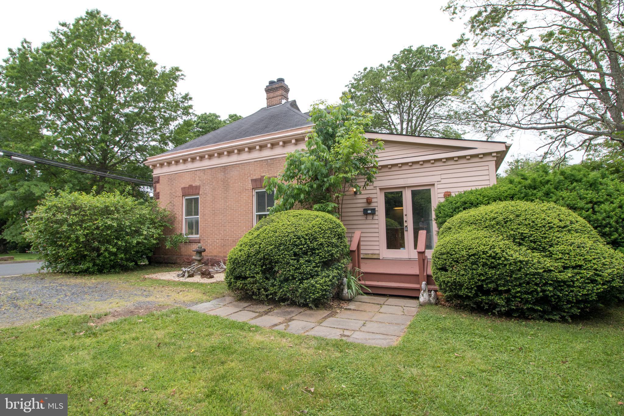 OLD TOWN MANASSAS - Residential Lease