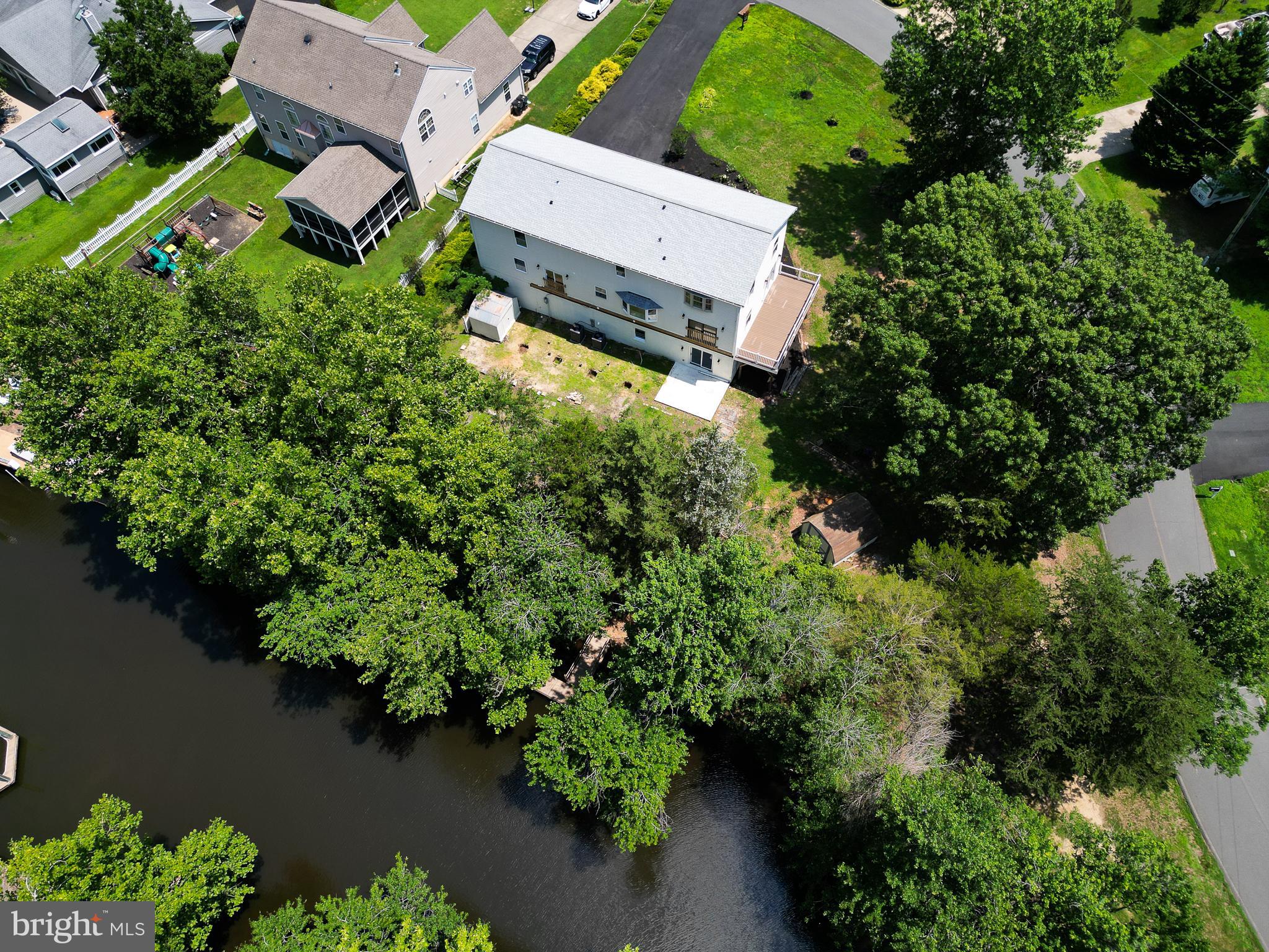 1002 POTOMAC DRIVE