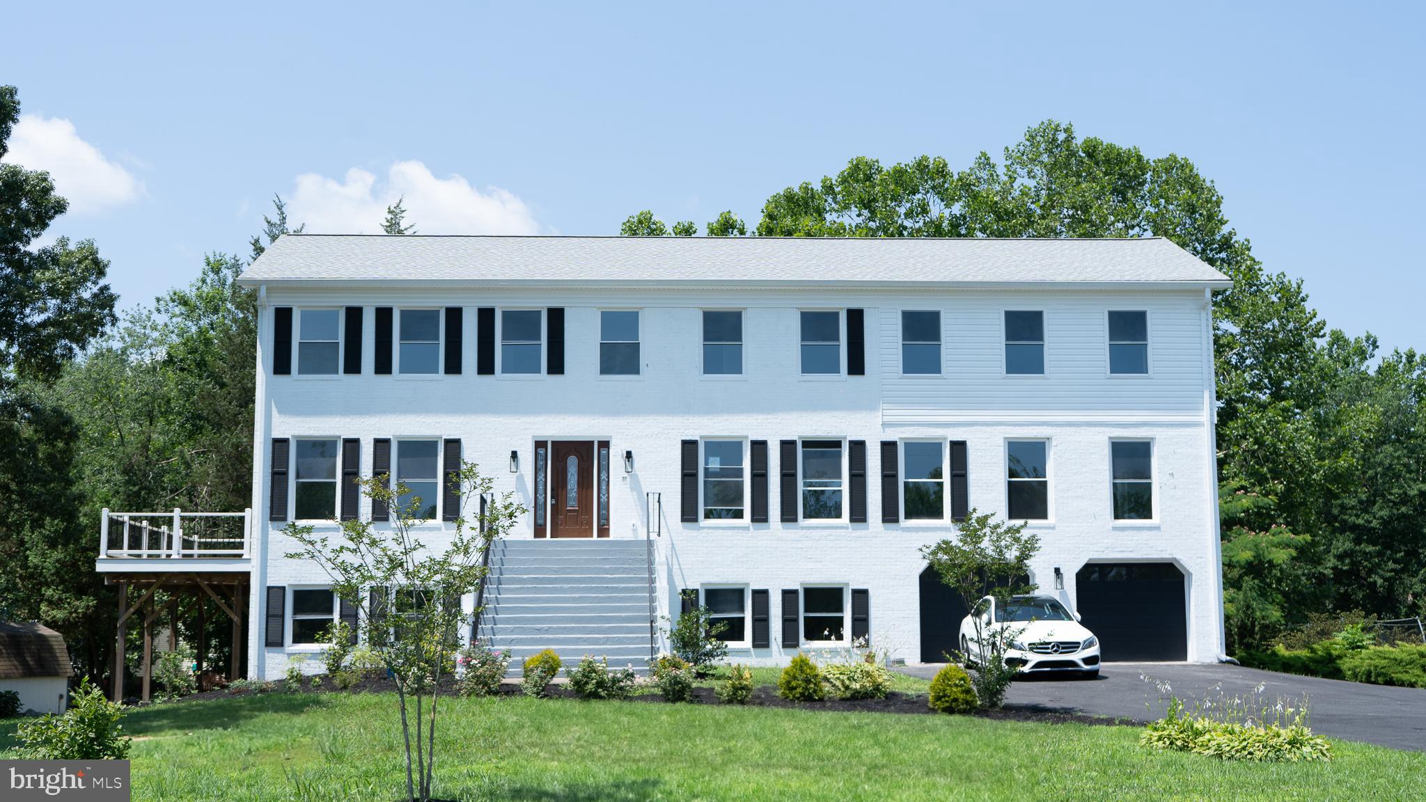 1002 POTOMAC DRIVE