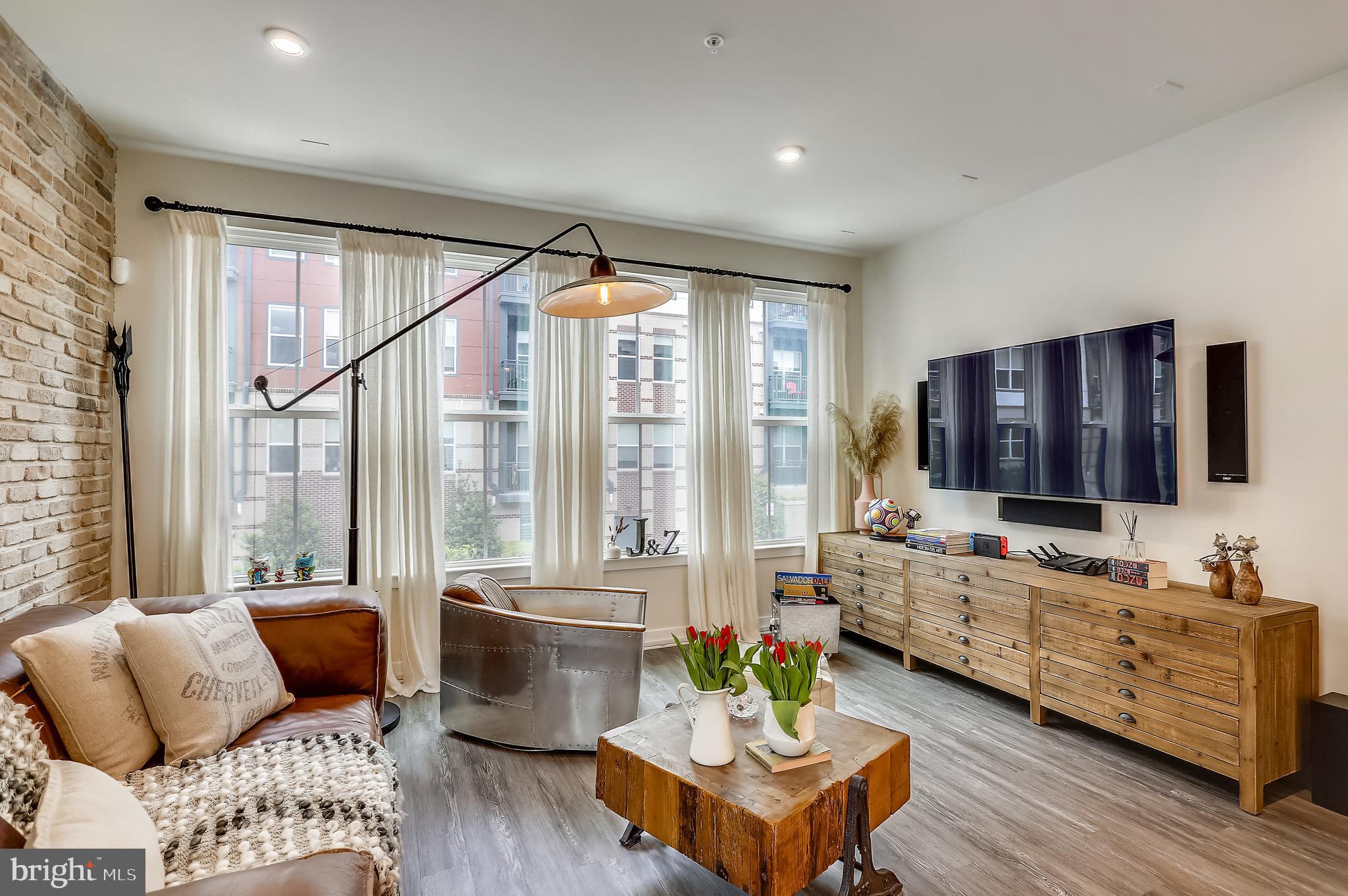 EDITORS PARK - Residential