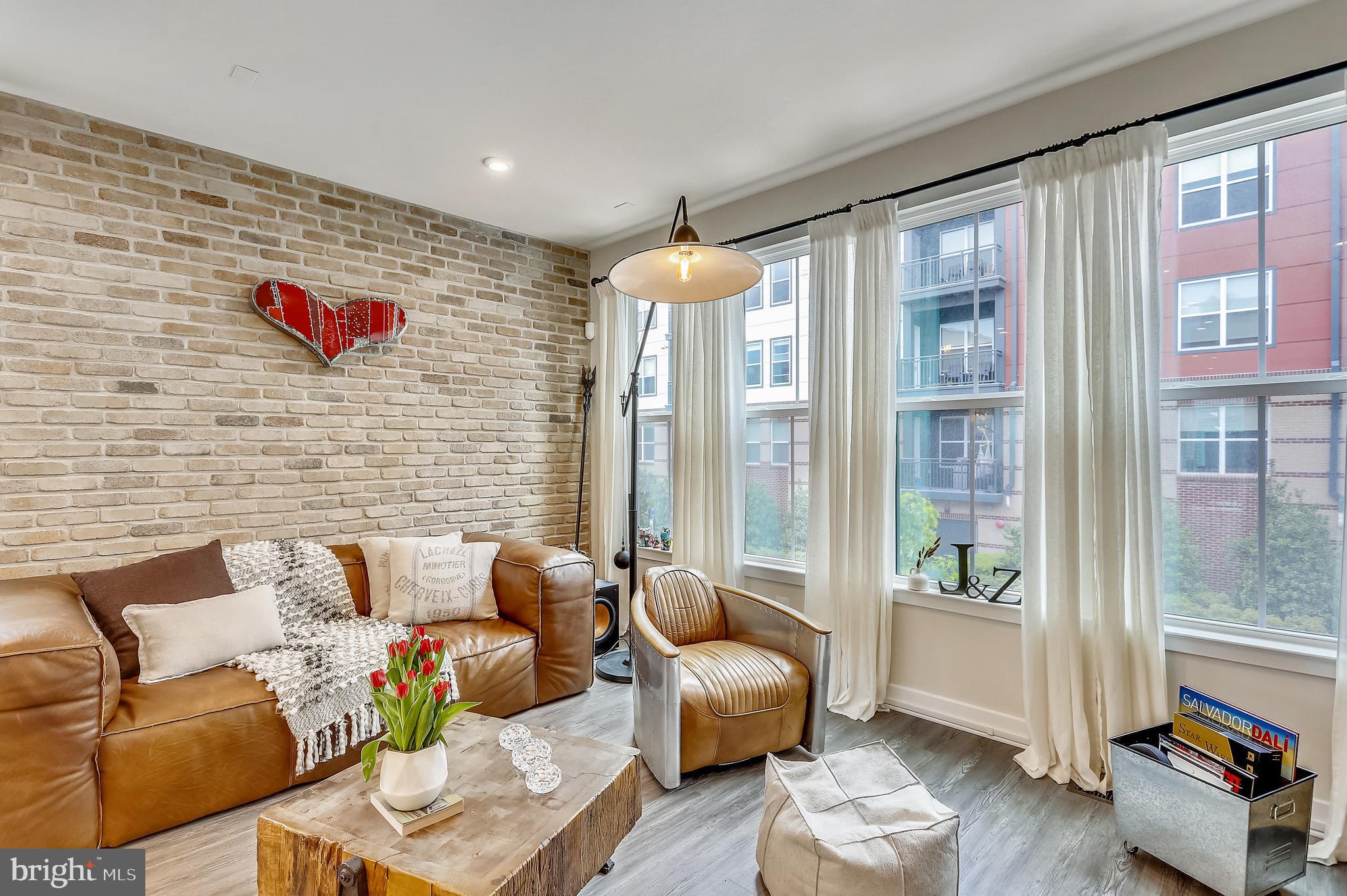 EDITORS PARK - Residential