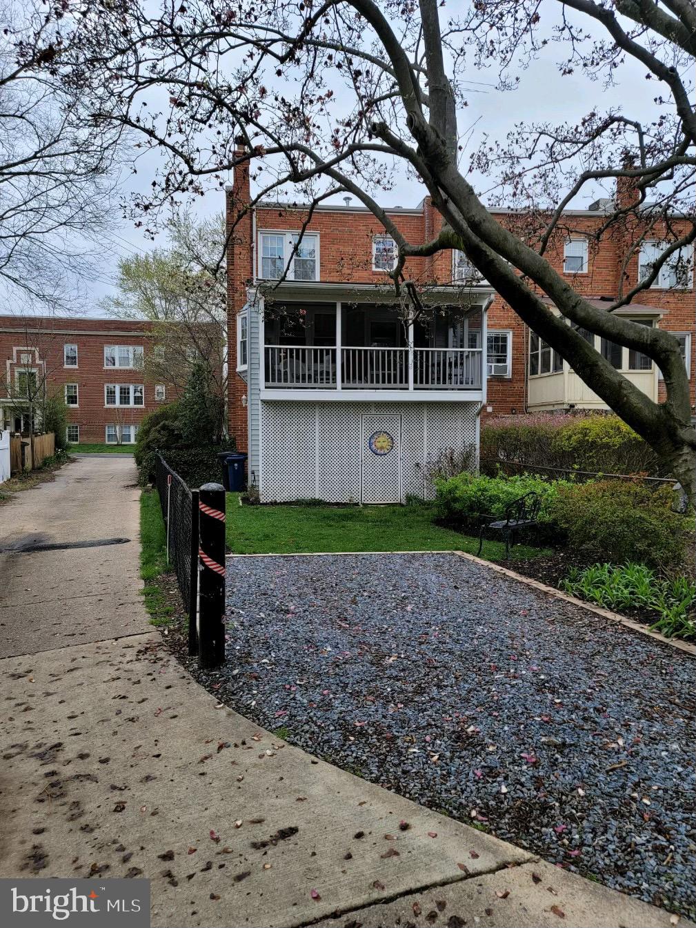 ROSEMONT - Residential