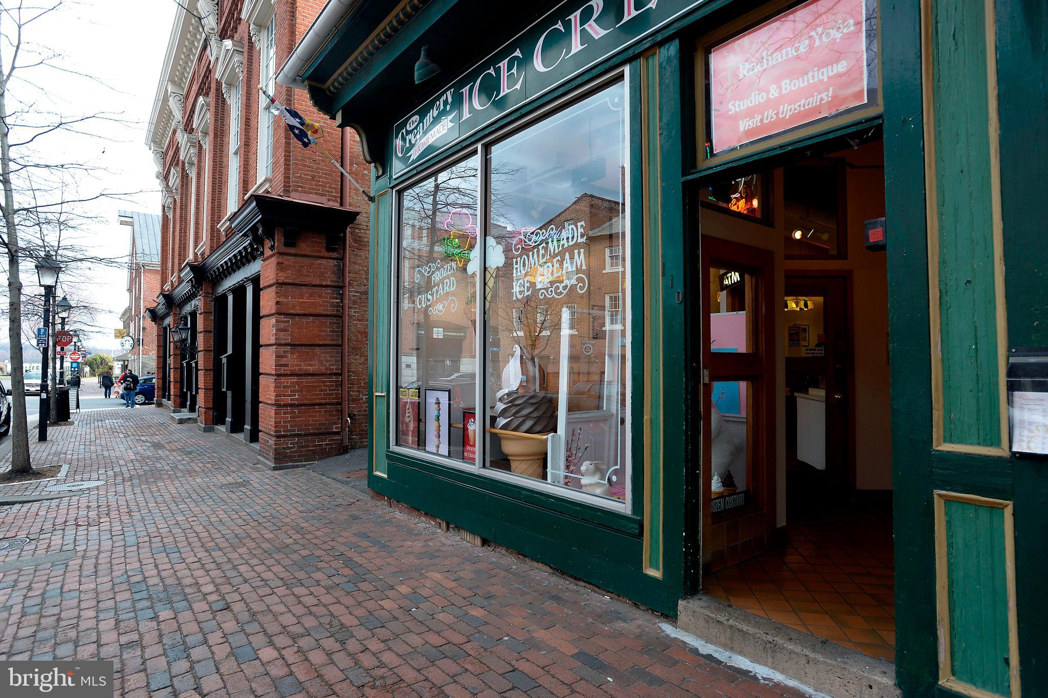 ROSEMONT - Residential