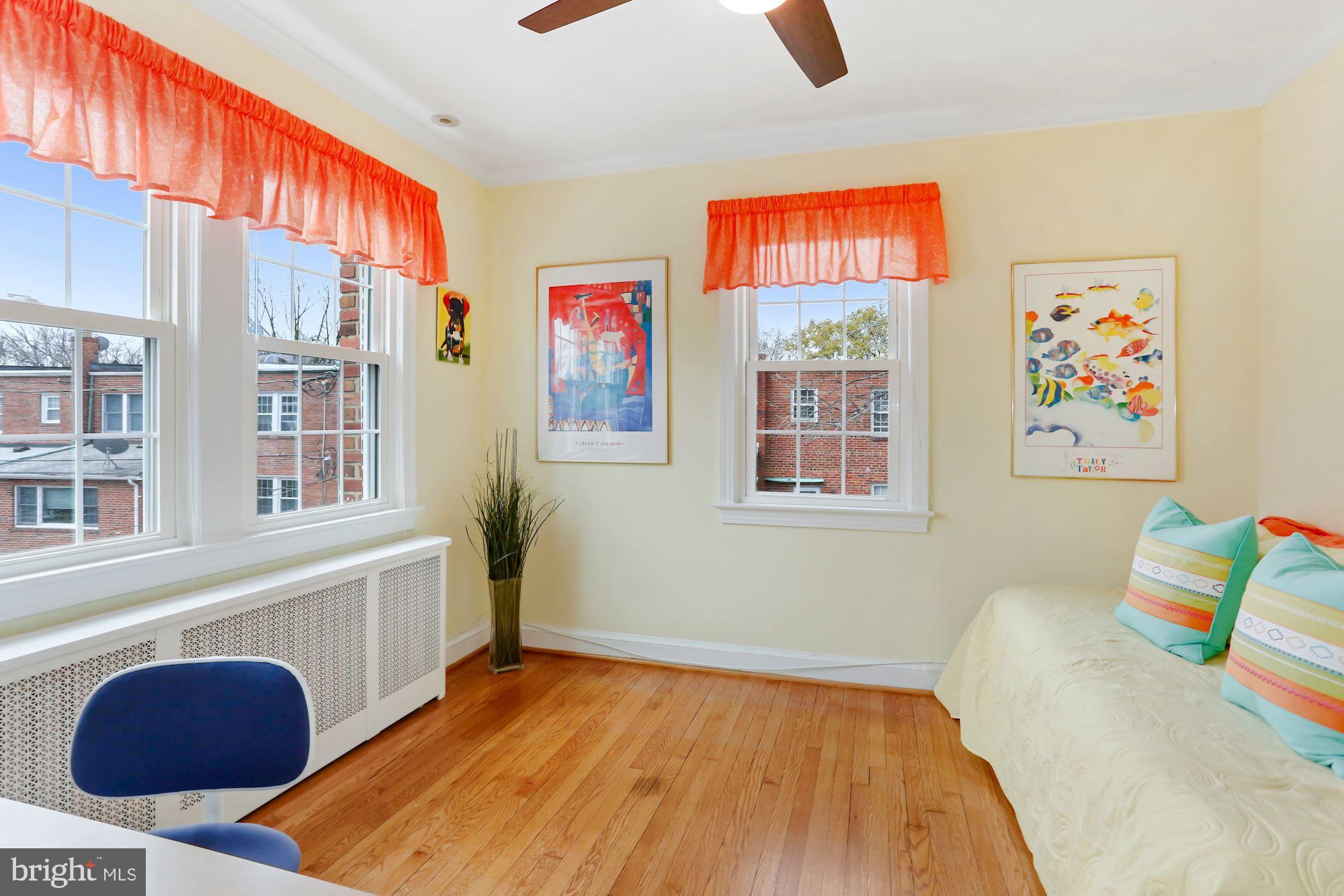 ROSEMONT - Residential