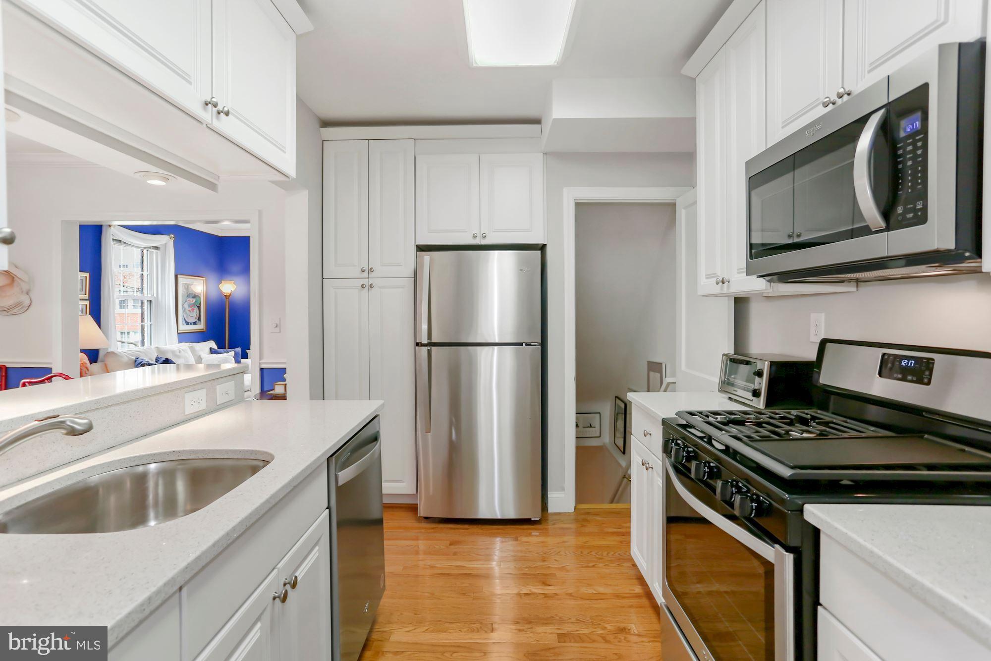 ROSEMONT - Residential