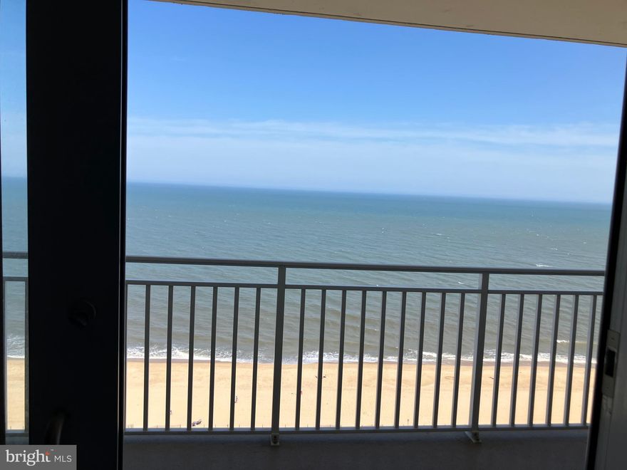 This unit is located in The  Carousel, a luxury hotel with ice rink, pools, restaurant, beach bar, sports bar, fitness center and whirlpool. 
 This is a Joint Venture.  You are purchasing 4 rotating weeks per year in this lovely 3 bedroom, 2 full bath unit offering both oceanfront and bay views!  Full kitchen and laundry.  Enjoy the sunrise and the sunset from this beautifully furnished and maintained unit!  Property is managed and all you have to do is show up and enjoy!  CAN ONLY BE SHOWN ON FRIDAYS BETWEEN 11 AM AND 4 PM.  TWO EXCLUSIONS ARE 7/11 AND 10/10.