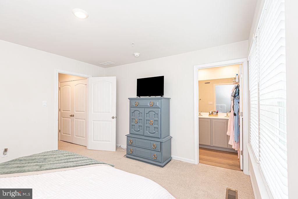 WEST VIEW - Residential