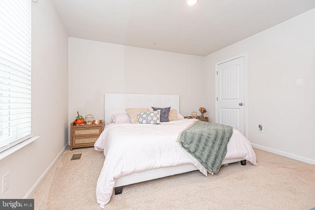 WEST VIEW - Residential