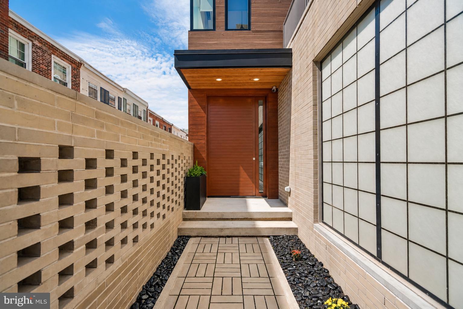 254 S 24TH STREET