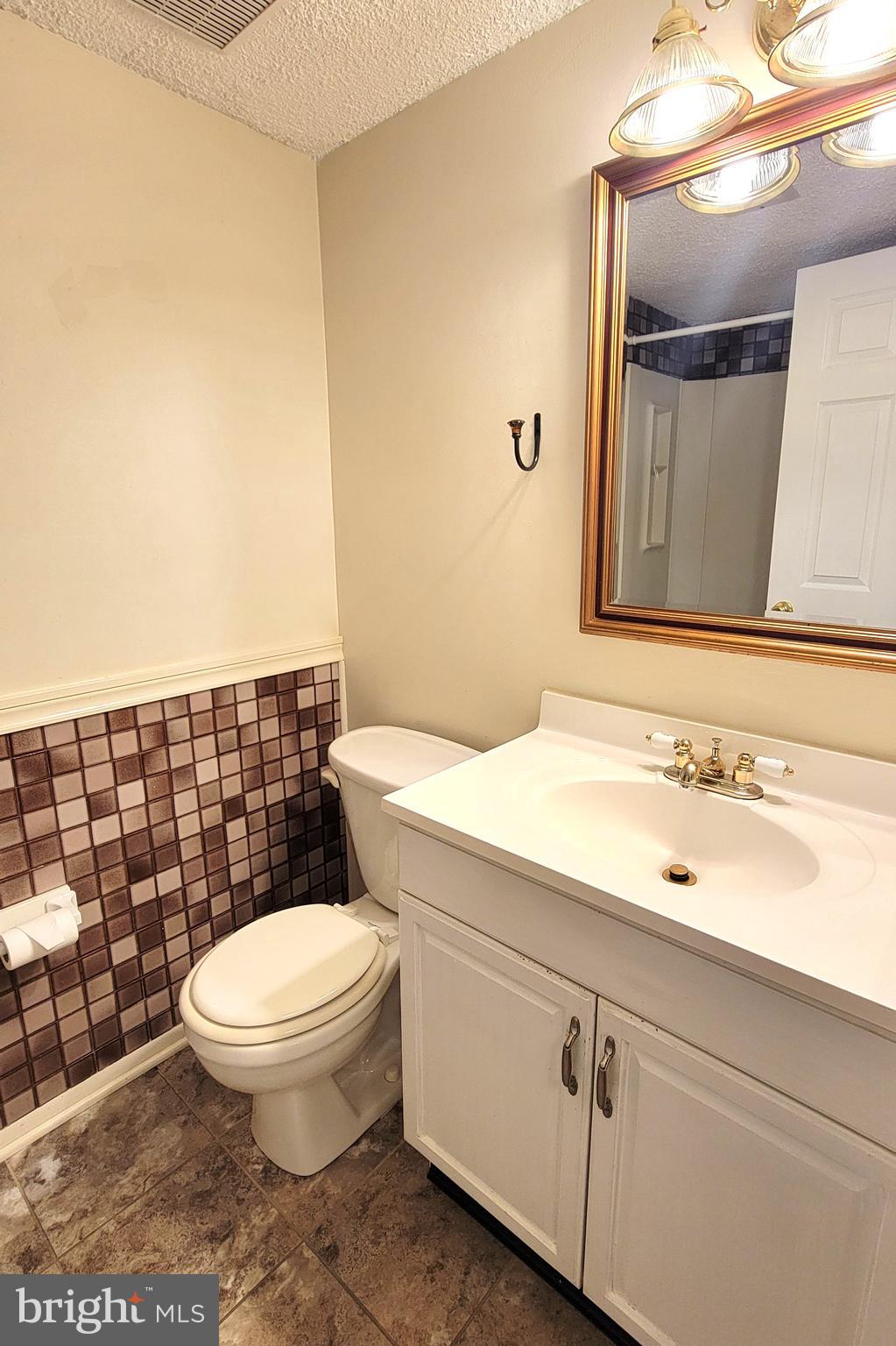 AMBERTOWNE - Residential