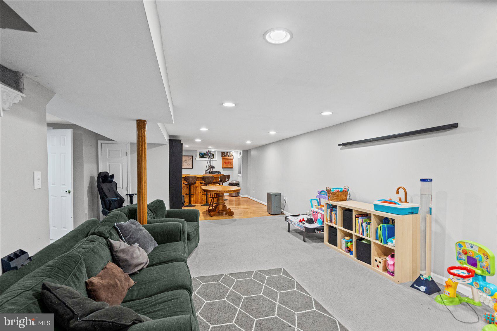KINGS RIDGE - Residential