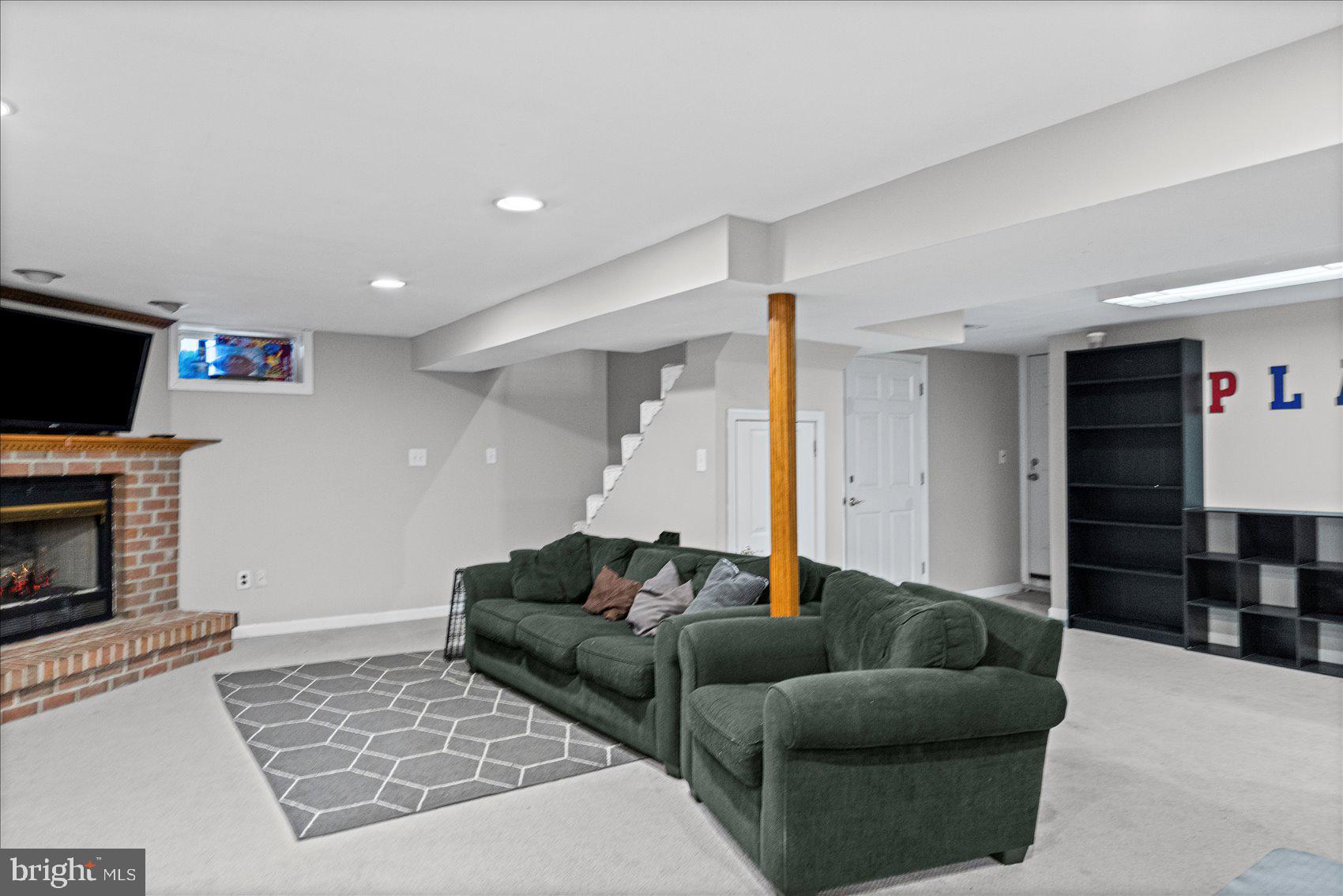 KINGS RIDGE - Residential