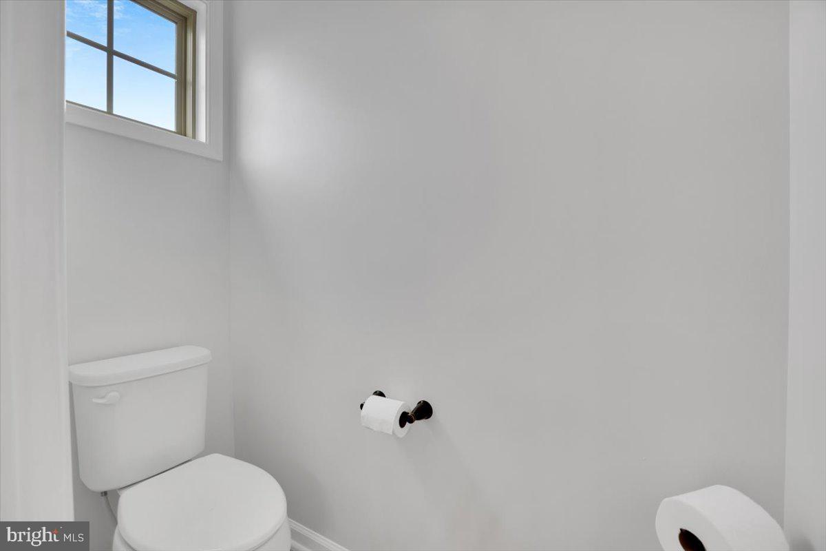 LOUDOUN CROSSING CONDOMINIUM - Residential