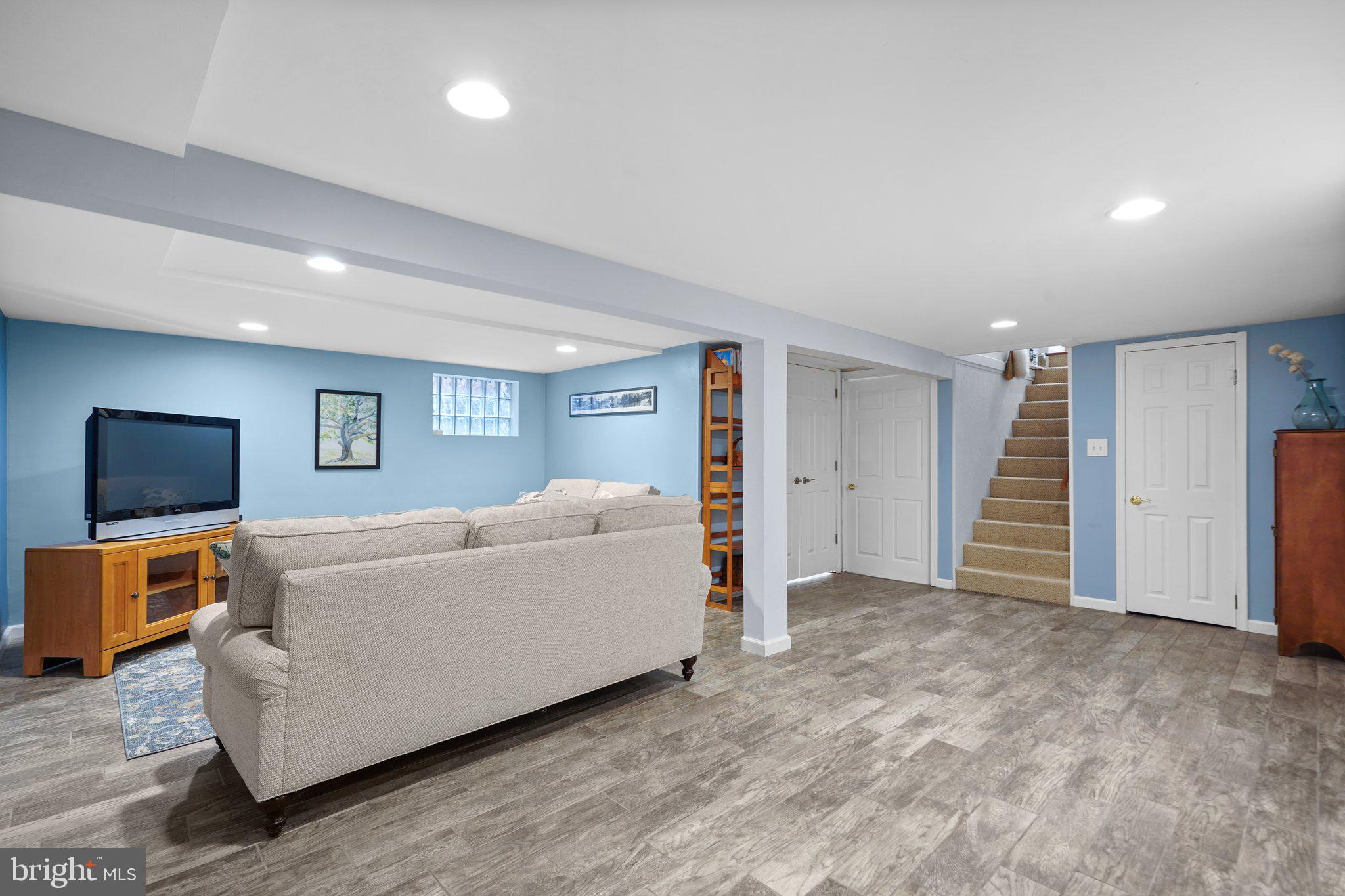 FAIRWAY - Residential