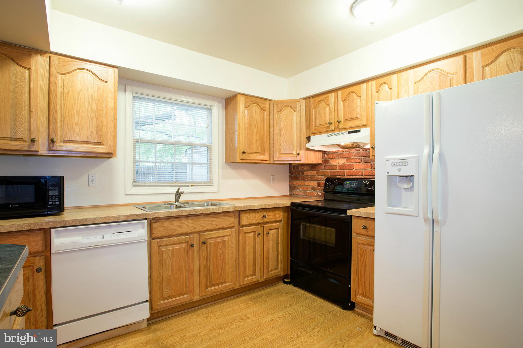 CARDINAL FOREST - Residential Lease