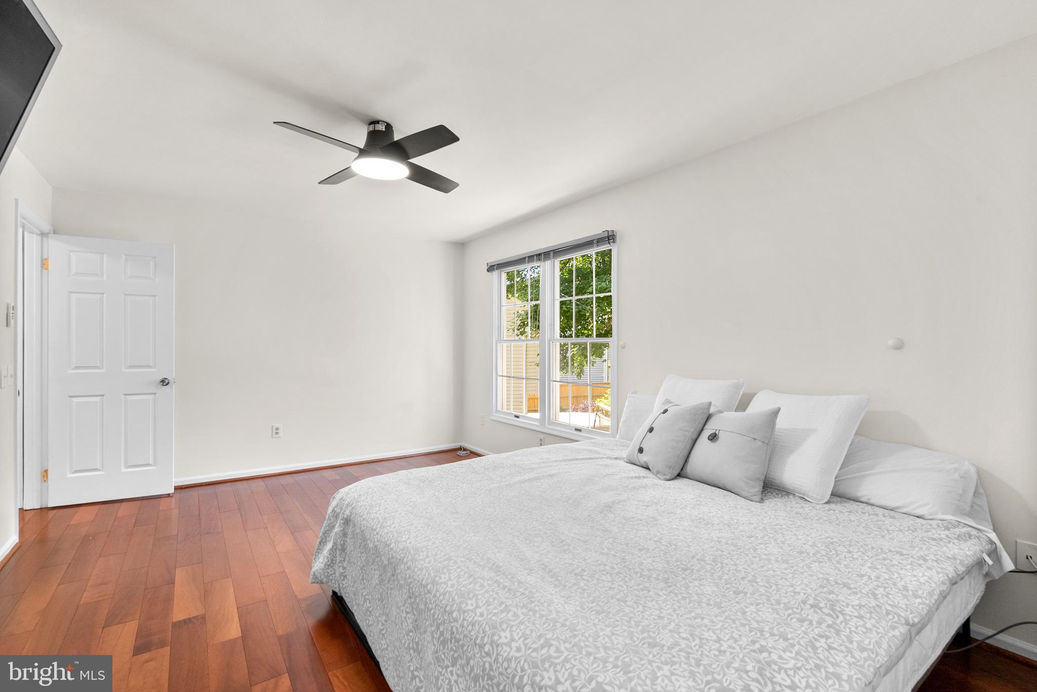 POTOMAC RIDGE - Residential