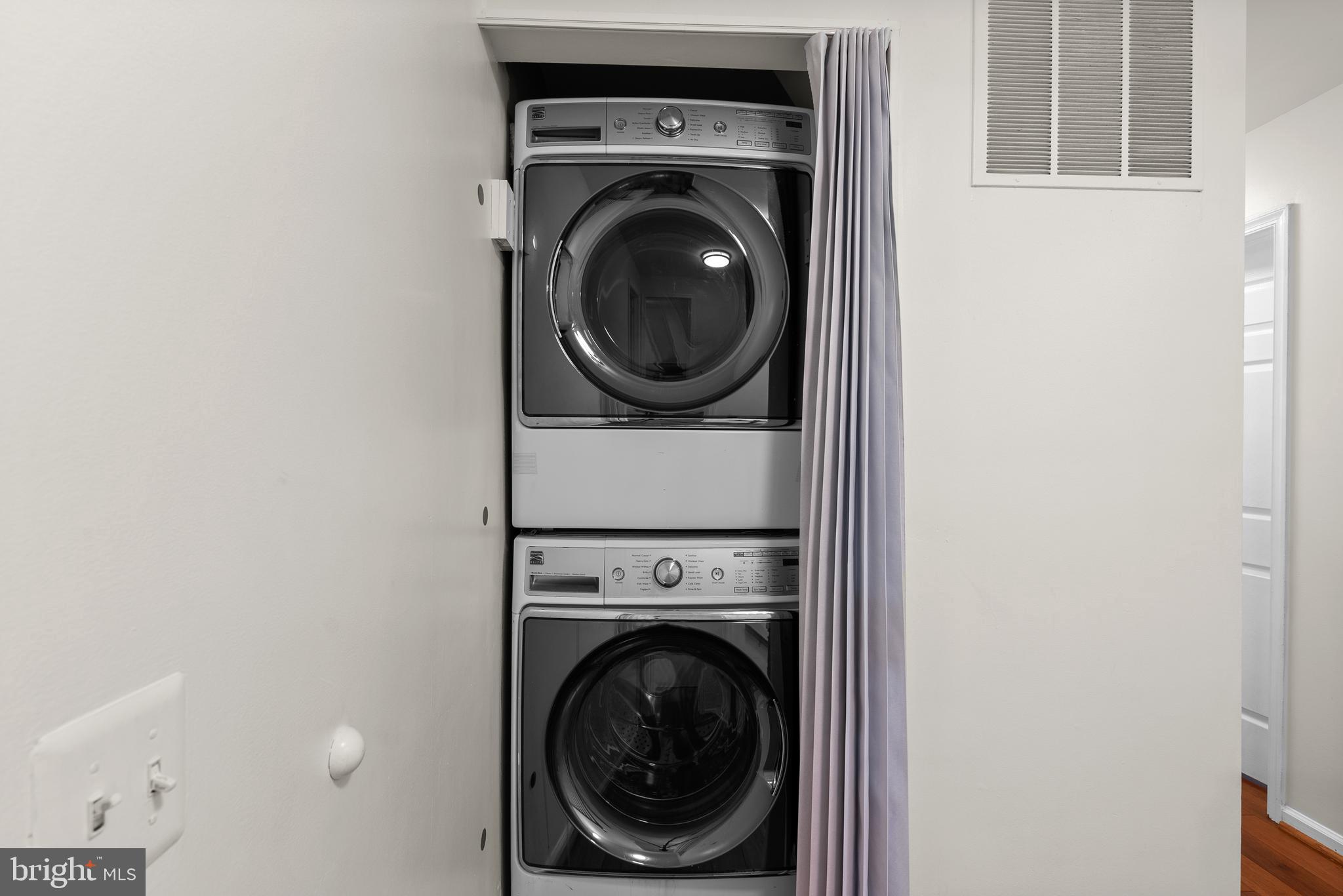 POTOMAC RIDGE - Residential