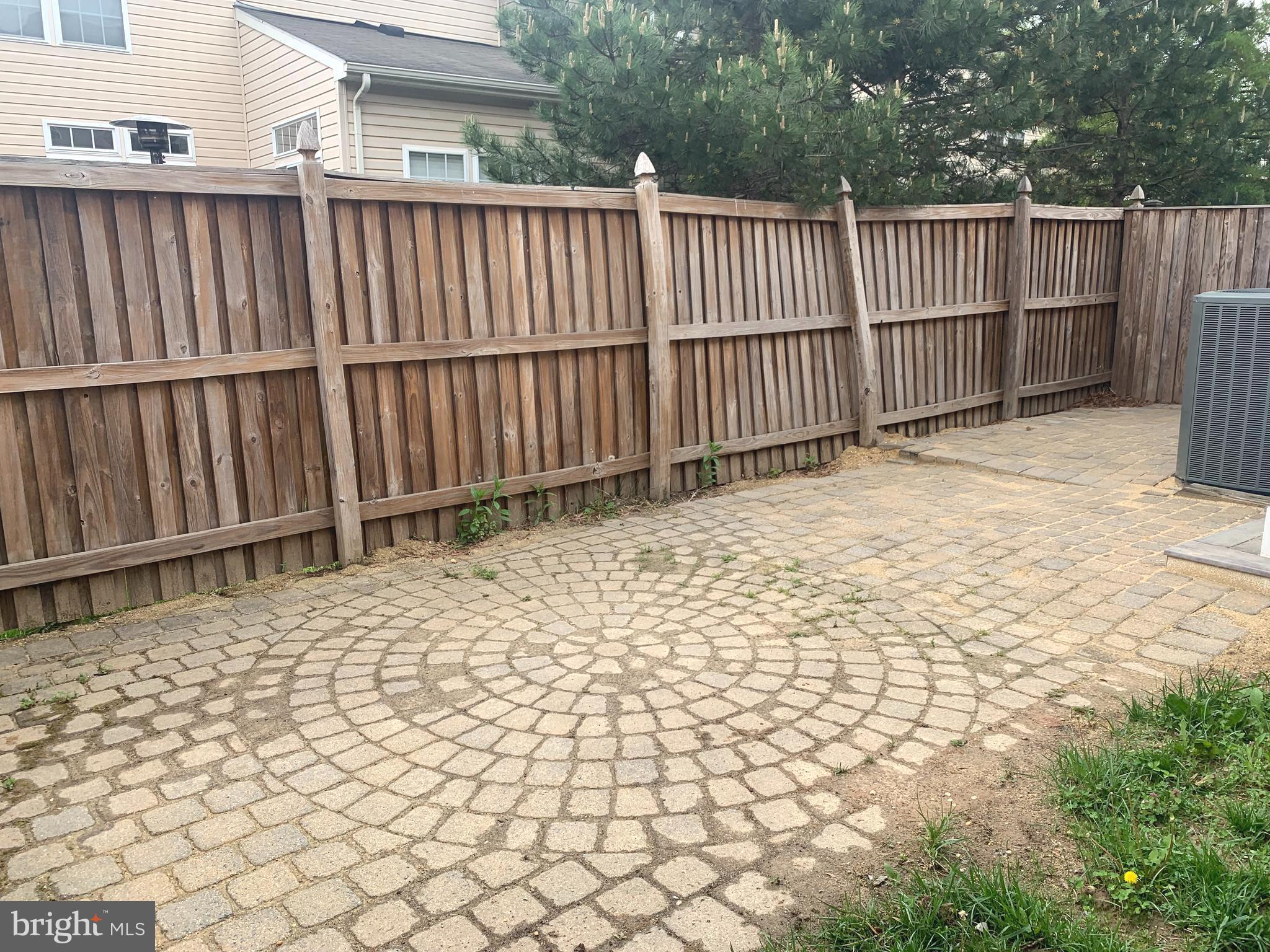 SEVEN OAKS - Residential Lease