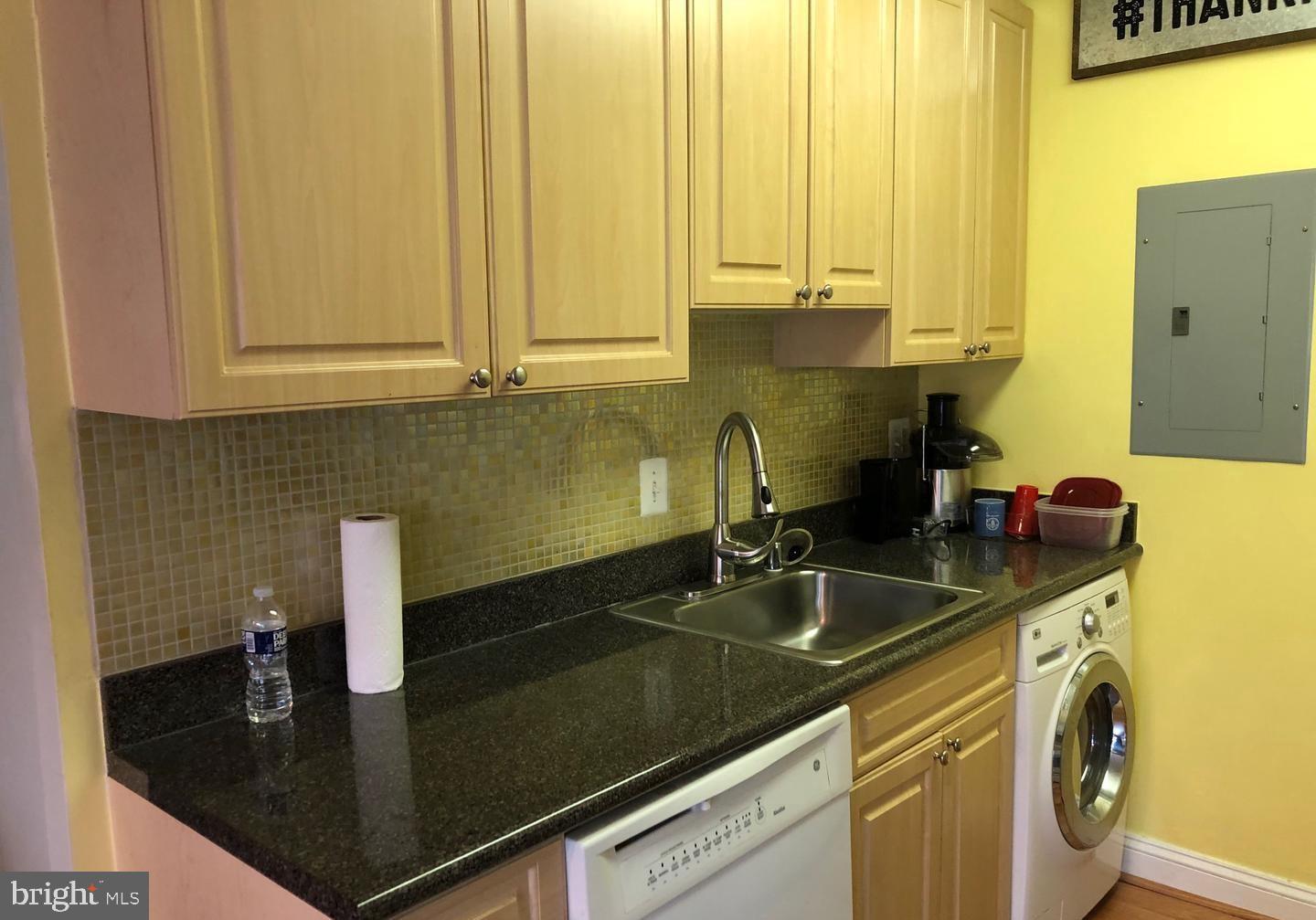 HYATTSVILLE - Residential