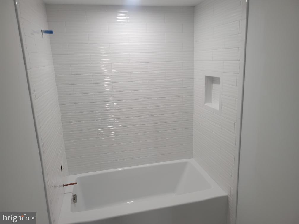 BUNKER HILL - Residential Lease