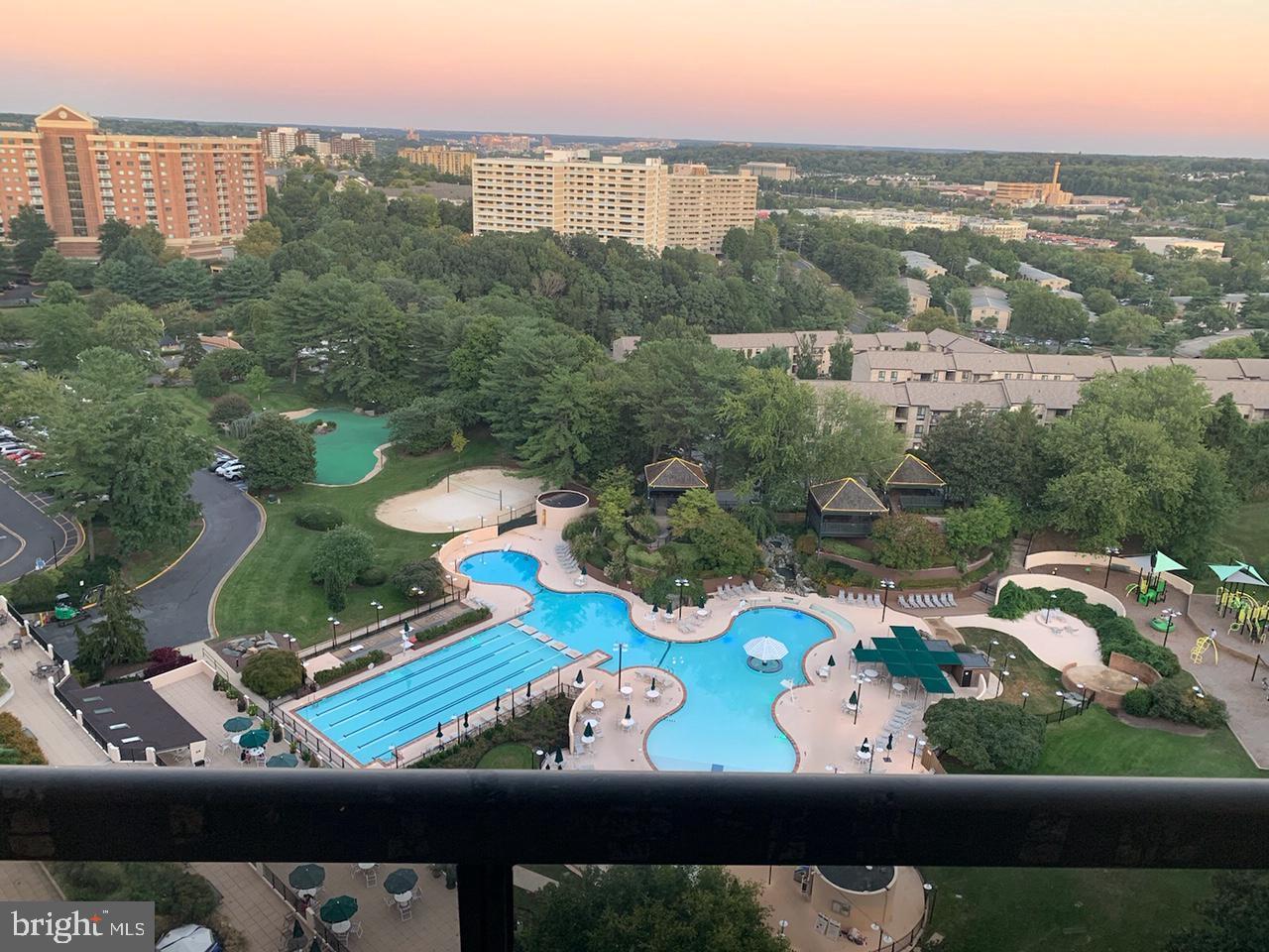 WATERGATE AT LANDMARK - Residential Lease