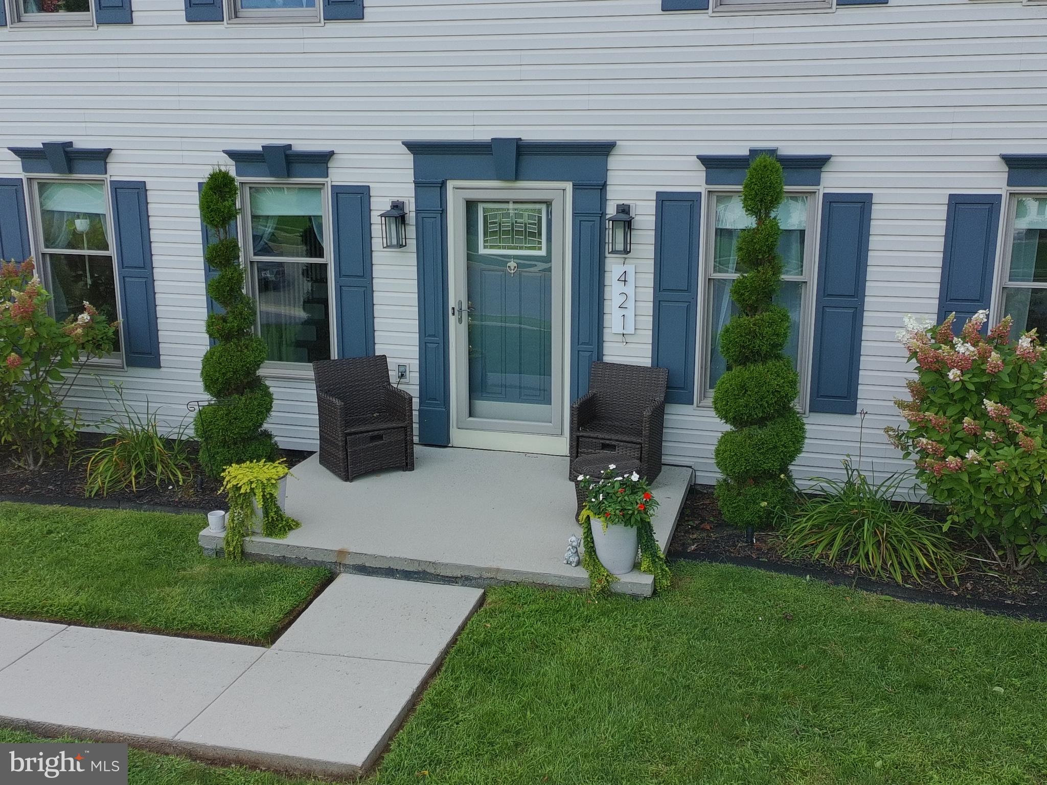 421 SCOTT DRIVE