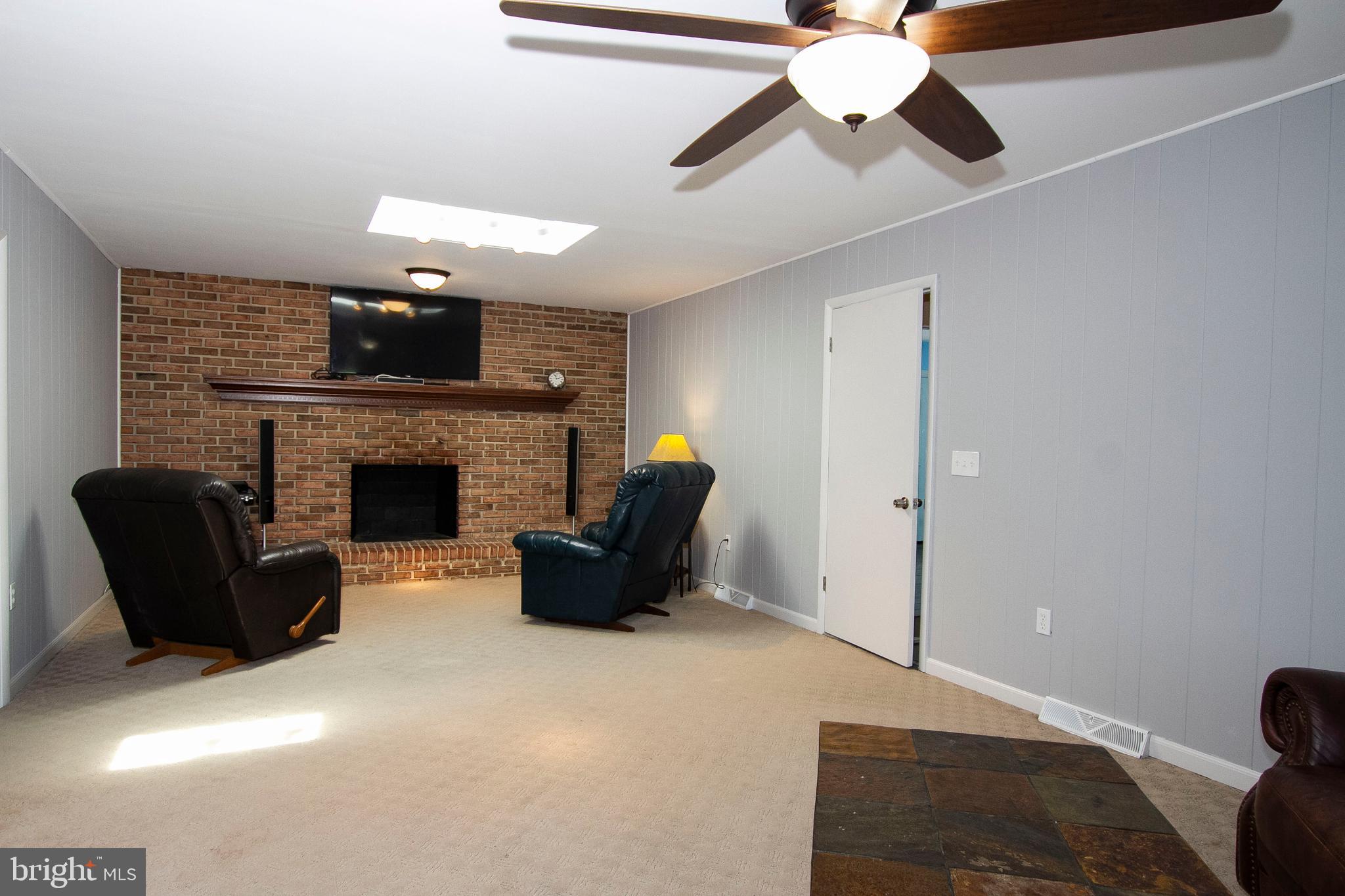 MARYLAND PONDEROSA - Residential